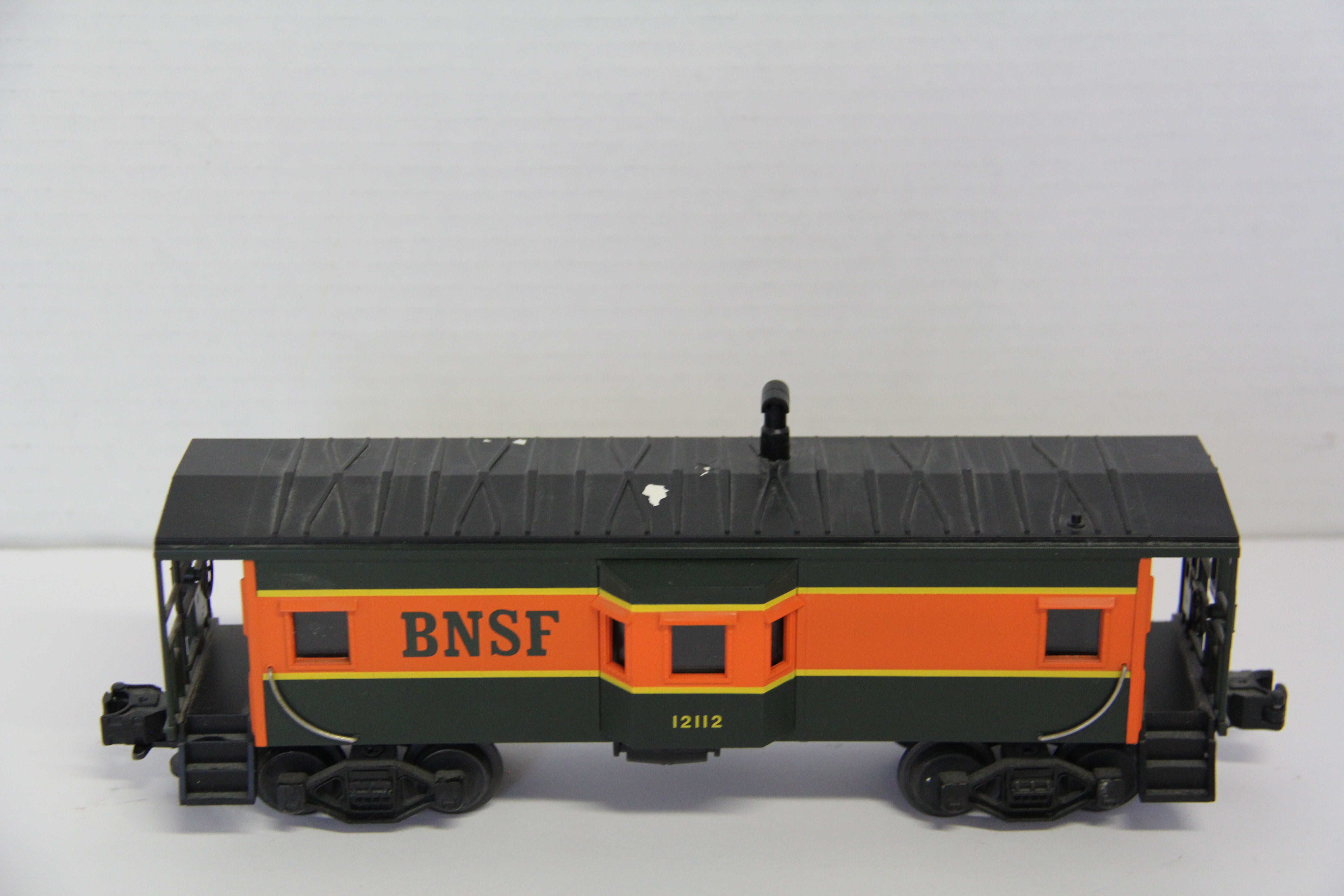 Rail King 30-7718 BNSF Bay Window Caboose-Second hand-M7695