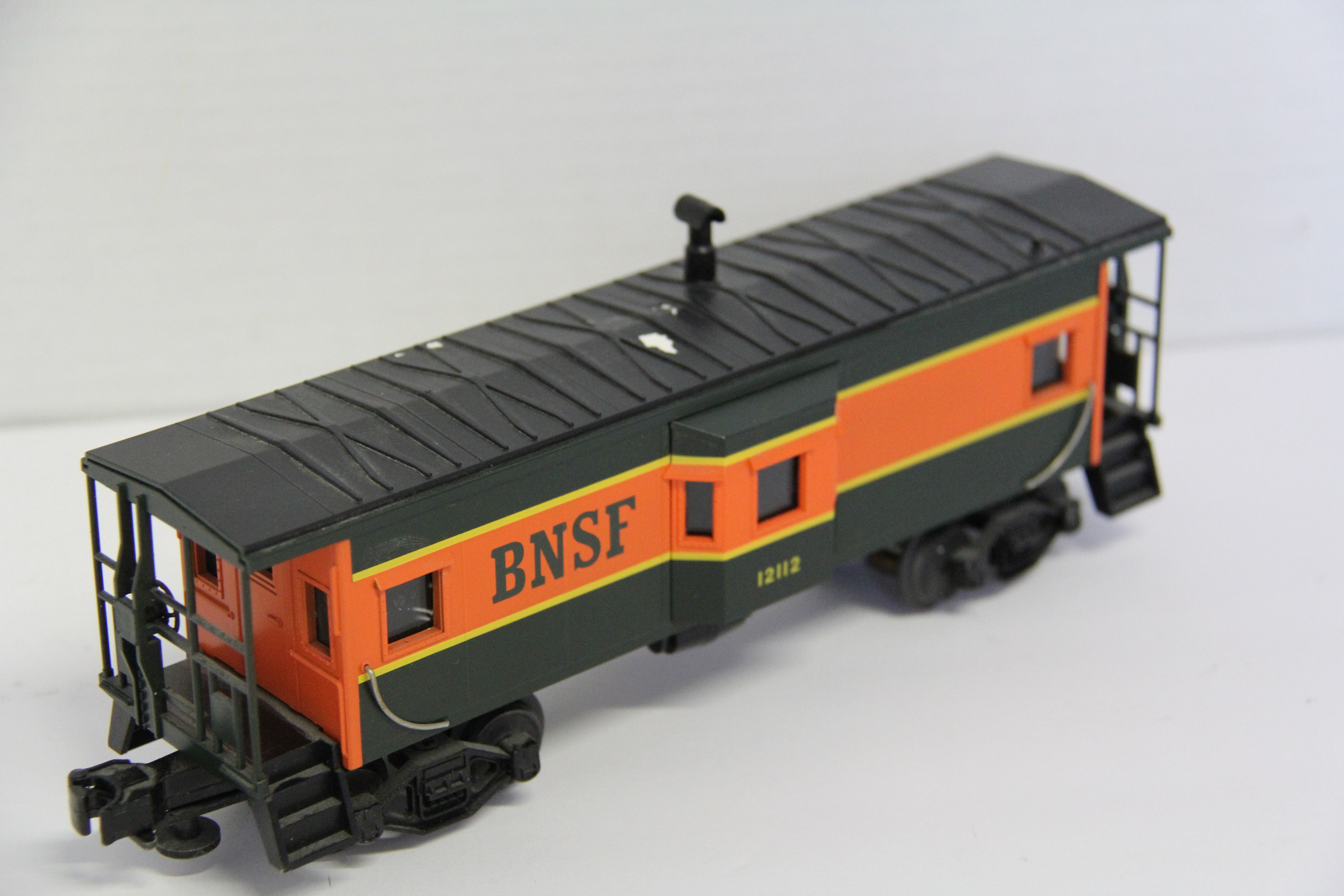Rail King 30-7718 BNSF Bay Window Caboose-Second hand-M7695