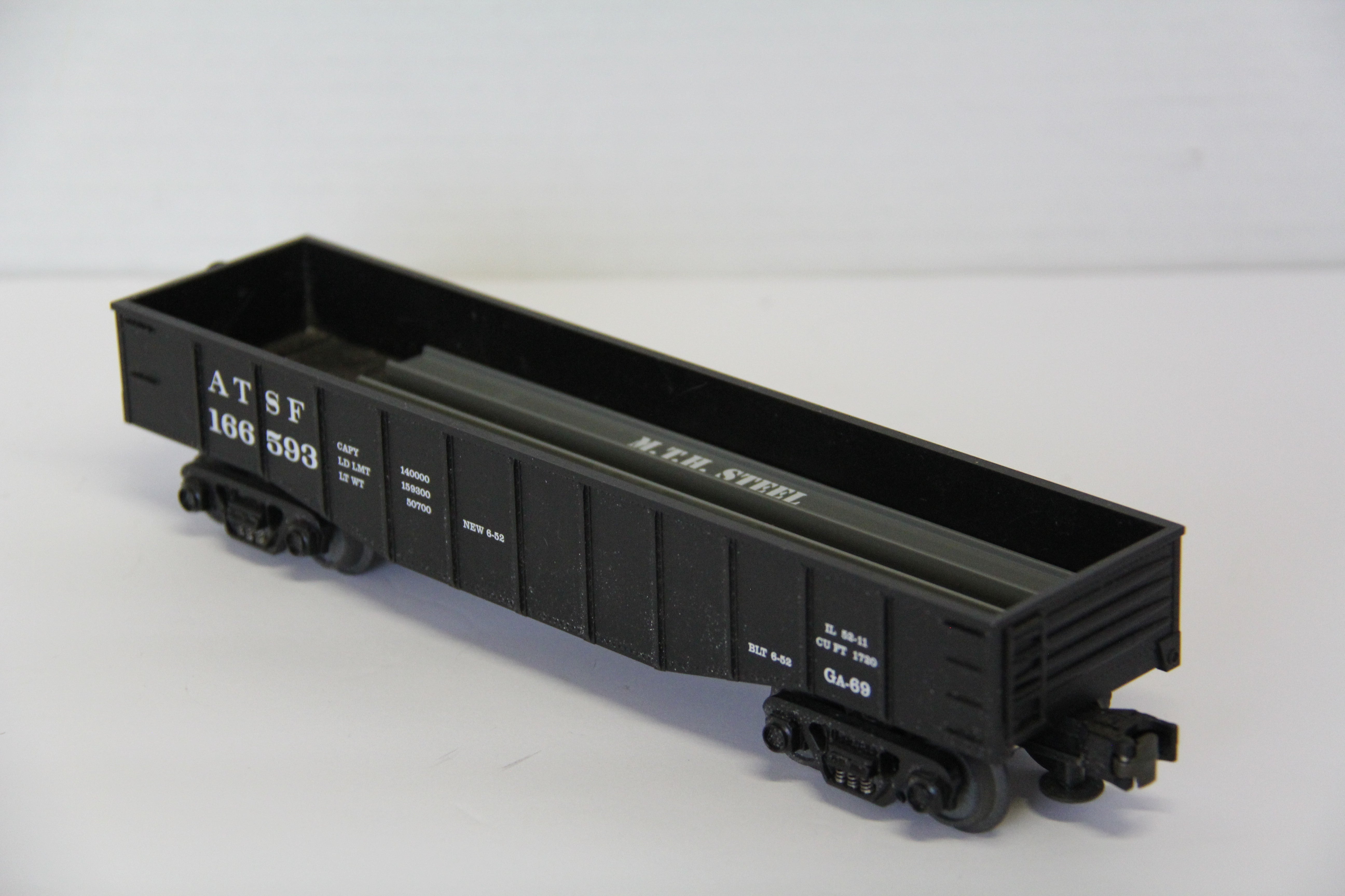 o27 Rail King Rugged Rails Series 33-7201 Santa Fe Gondola Car w/ I-Beam Load-Second hand-M7696