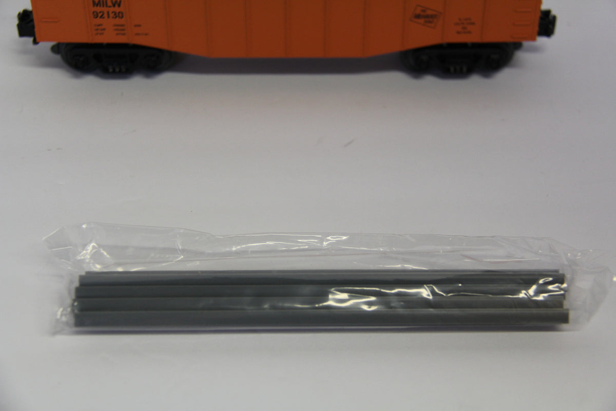 o27 Rail King Rugged Rails Series 33-7202 Milwaukee Road Gondola Car w/ I -Beam Load-Second hand-M7697