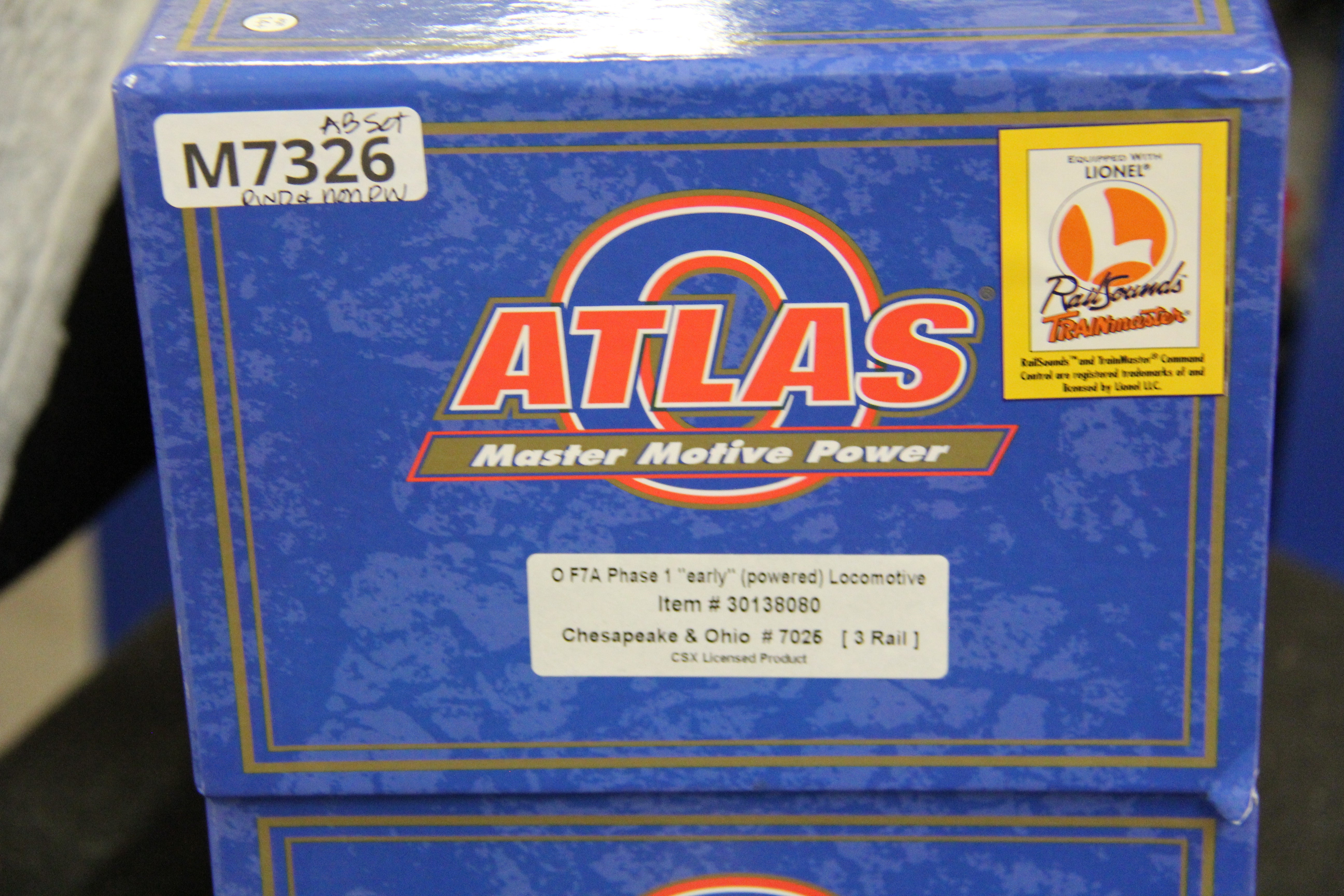 Atlas #30138080 Powered & #30138103 Chesapeake & Ohio F7 Phase 1 Locomotive-Second hand-M7326