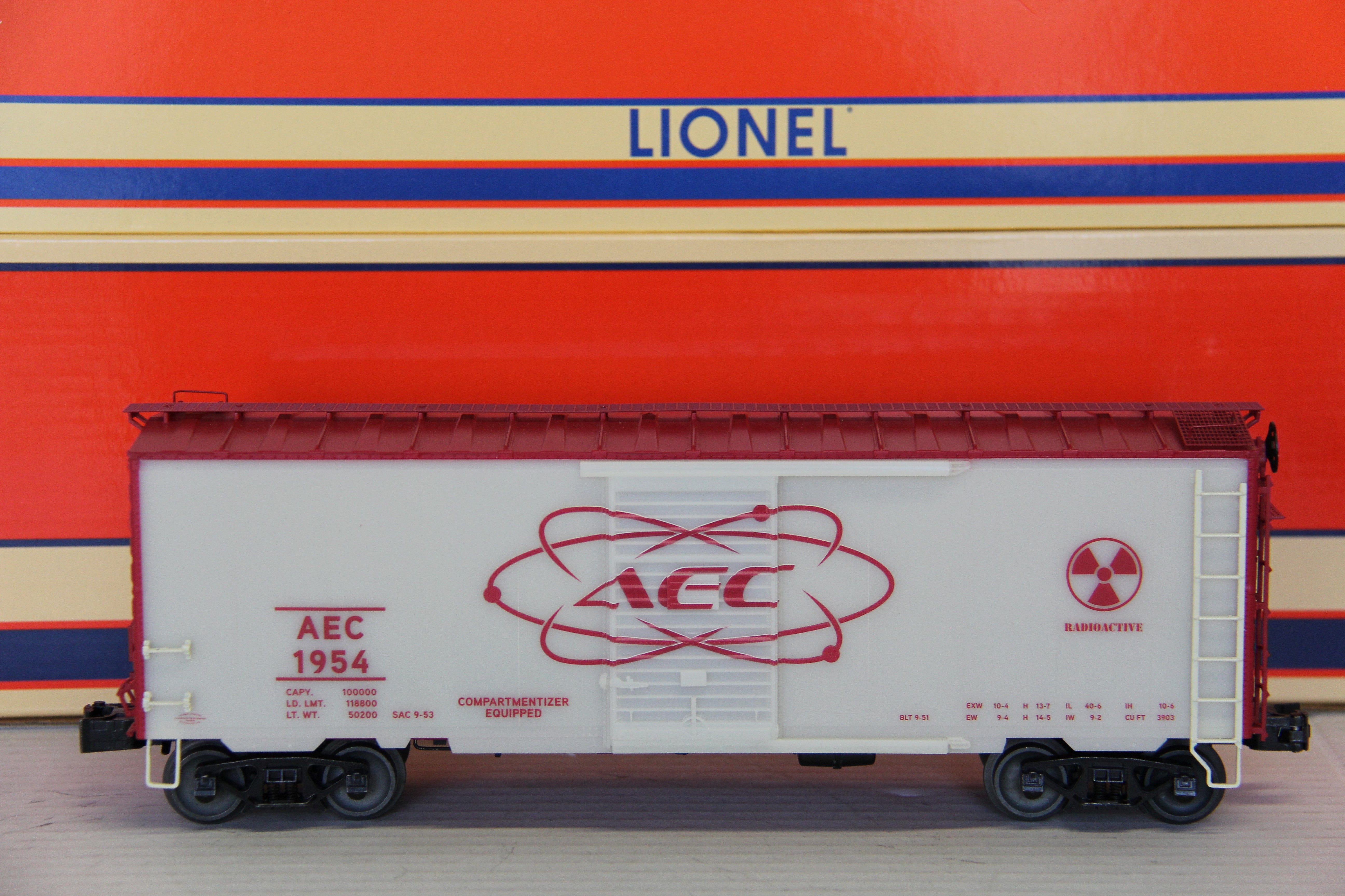 Lionel 2422080 AEC Atomic Energy Commission Glow In the Dark Scale Legacy Set-Second hand-M7241