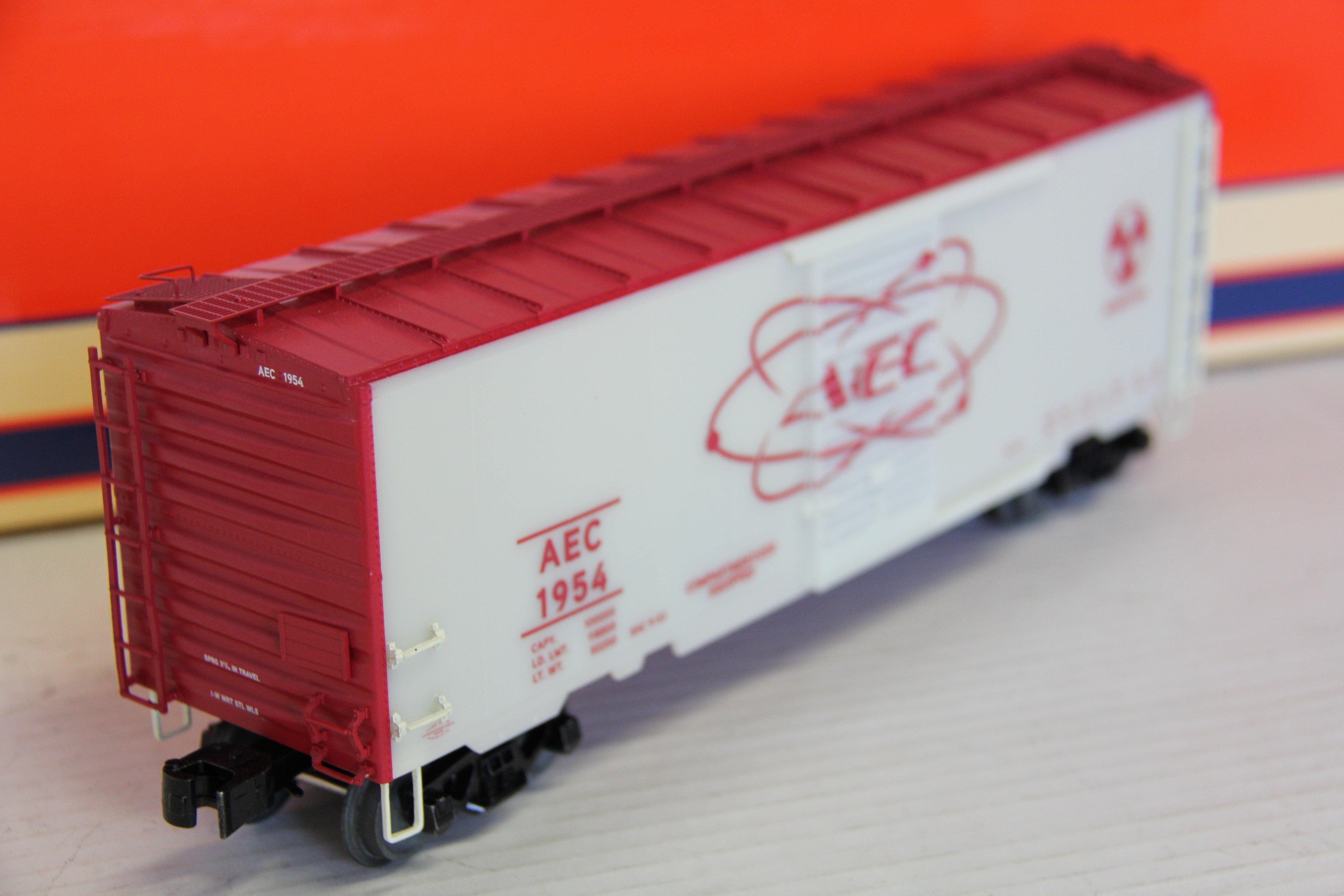 Lionel 2422080 AEC Atomic Energy Commission Glow In the Dark Scale Legacy Set-Second hand-M7241