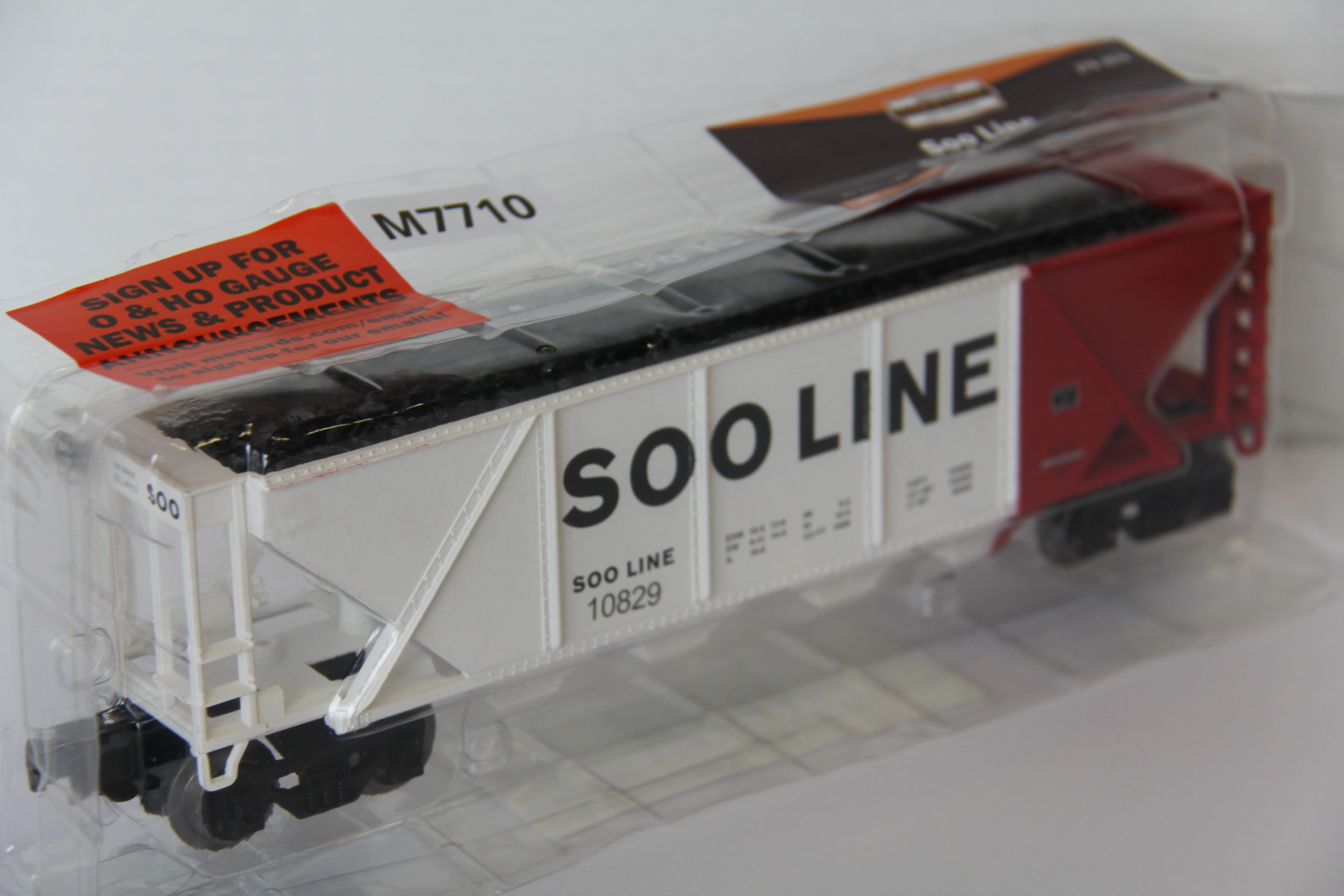 Menards #279-3574 Soo Line Coal Hopper Car-Second hand-M7710