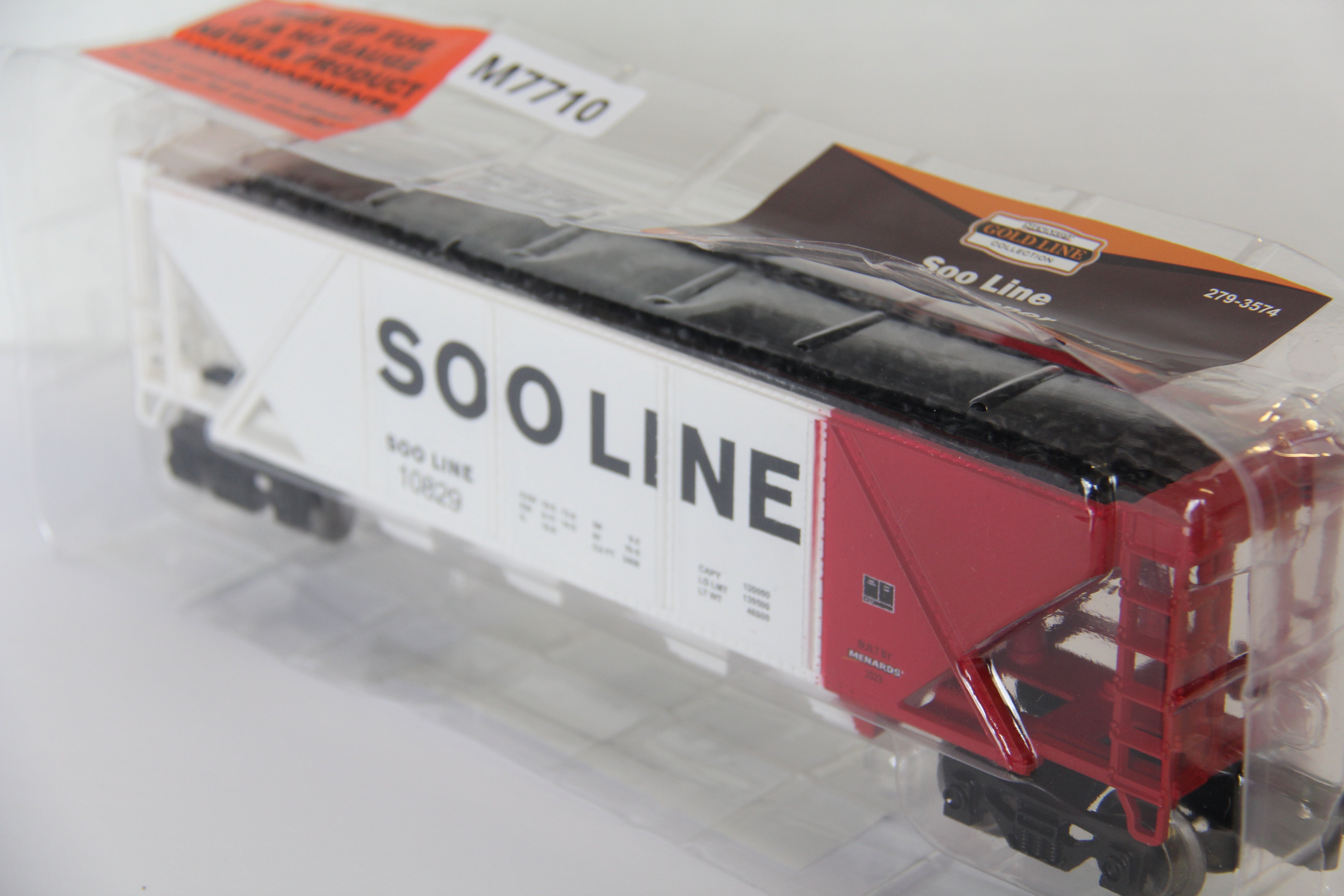 Menards #279-3574 Soo Line Coal Hopper Car-Second hand-M7710