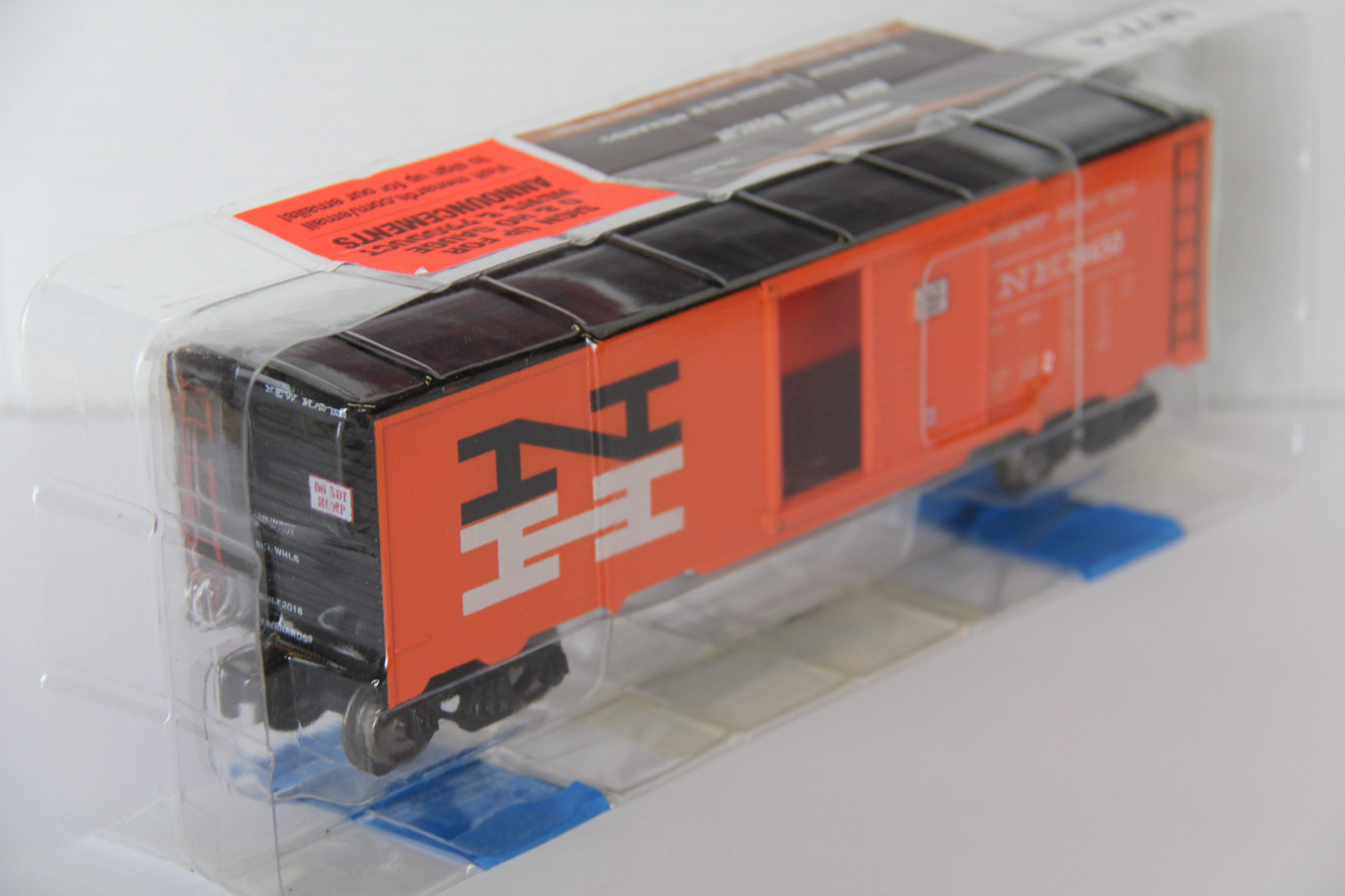 Menards #279-4523 New Haven Boxcar-Second hand-M7714