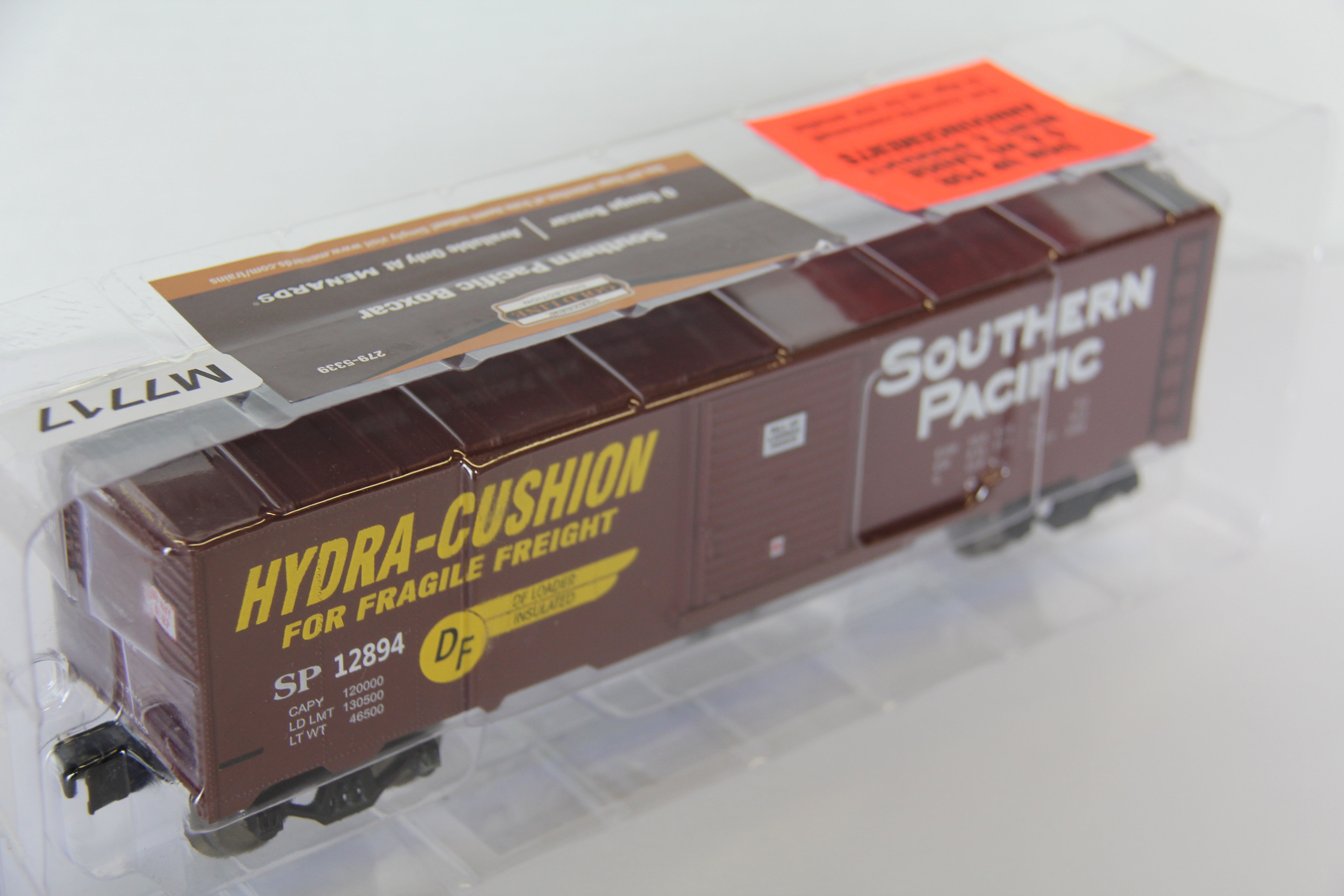Menards #279-5339 Southern Pacific Boxcar -Second hand-M7717