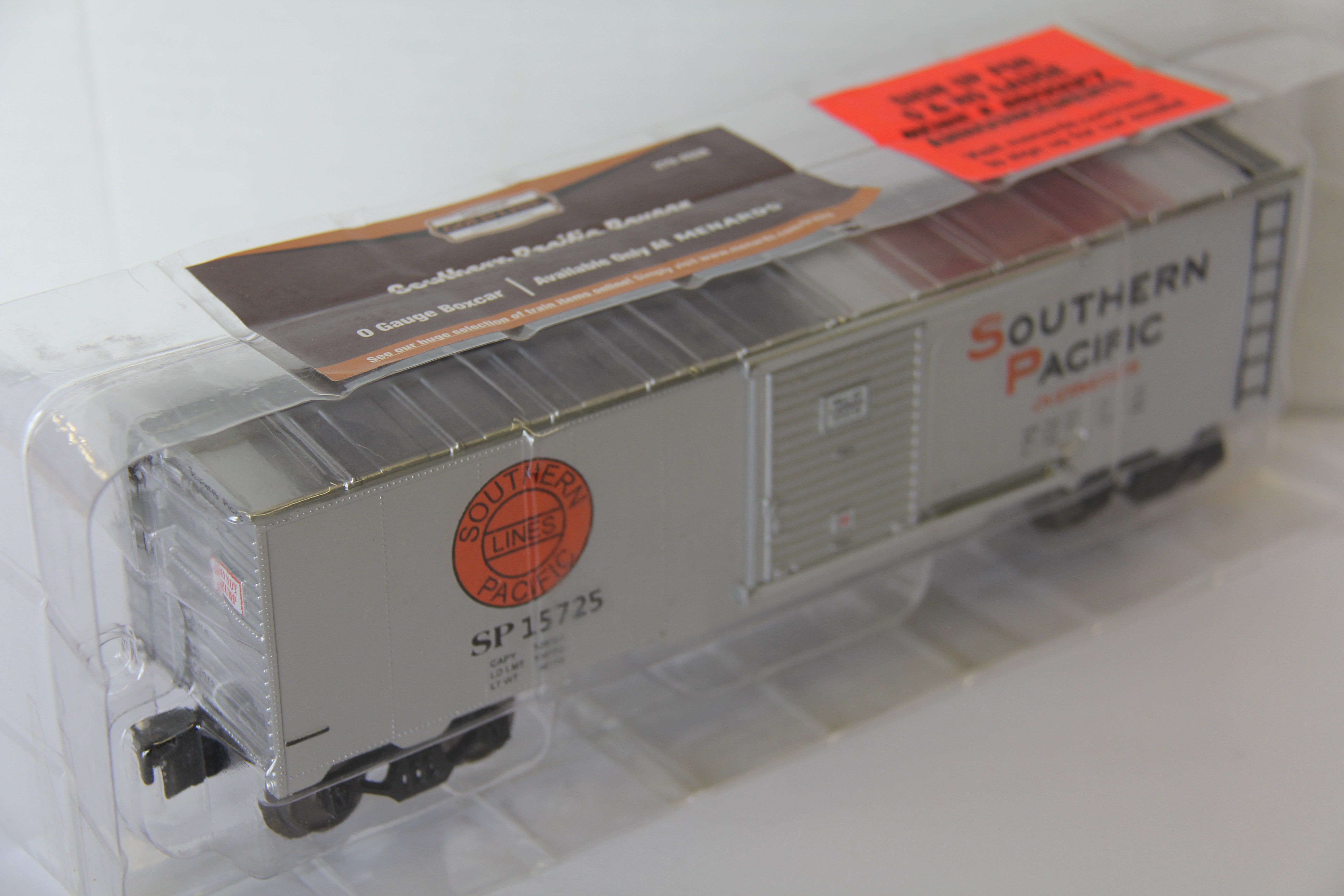 Menards # 279-4558 Southern Pacific Boxcar 15779 & 15725 2 SET-Second hand-M7720