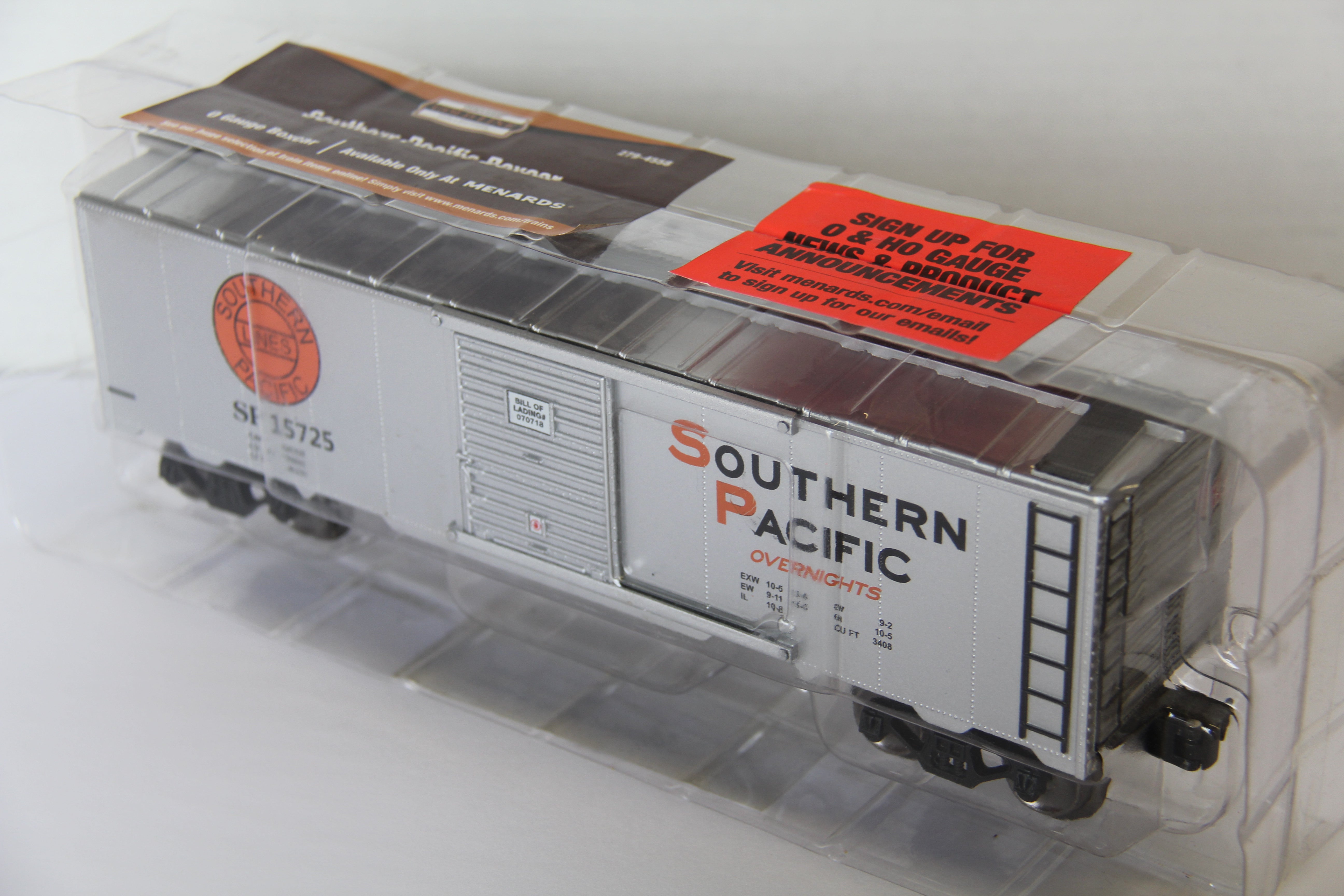 Menards # 279-4558 Southern Pacific Boxcar 15779 & 15725 2 SET-Second hand-M7720