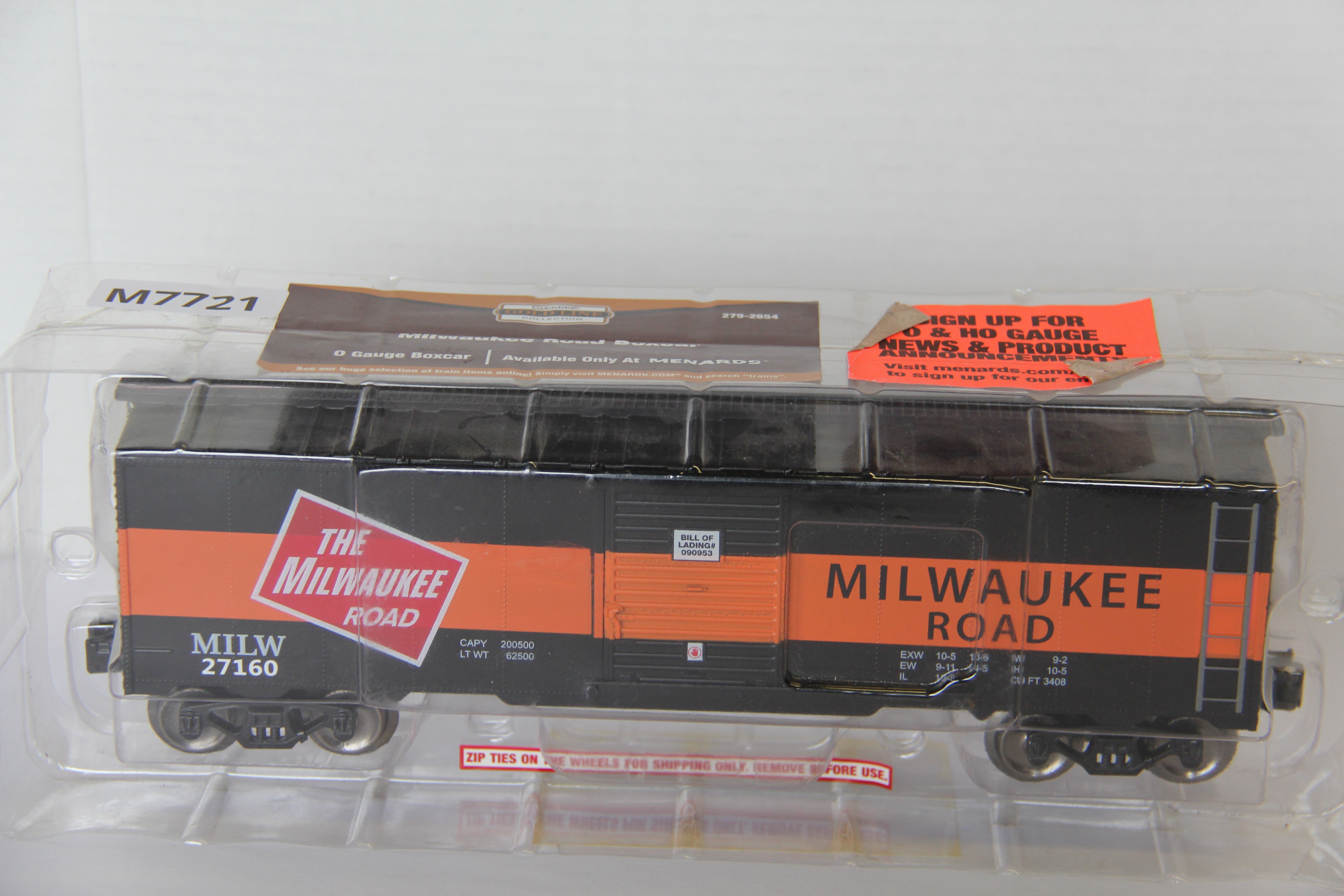 Menards #279-2654 Milwaukee Road Box Car-Second hand-M7721