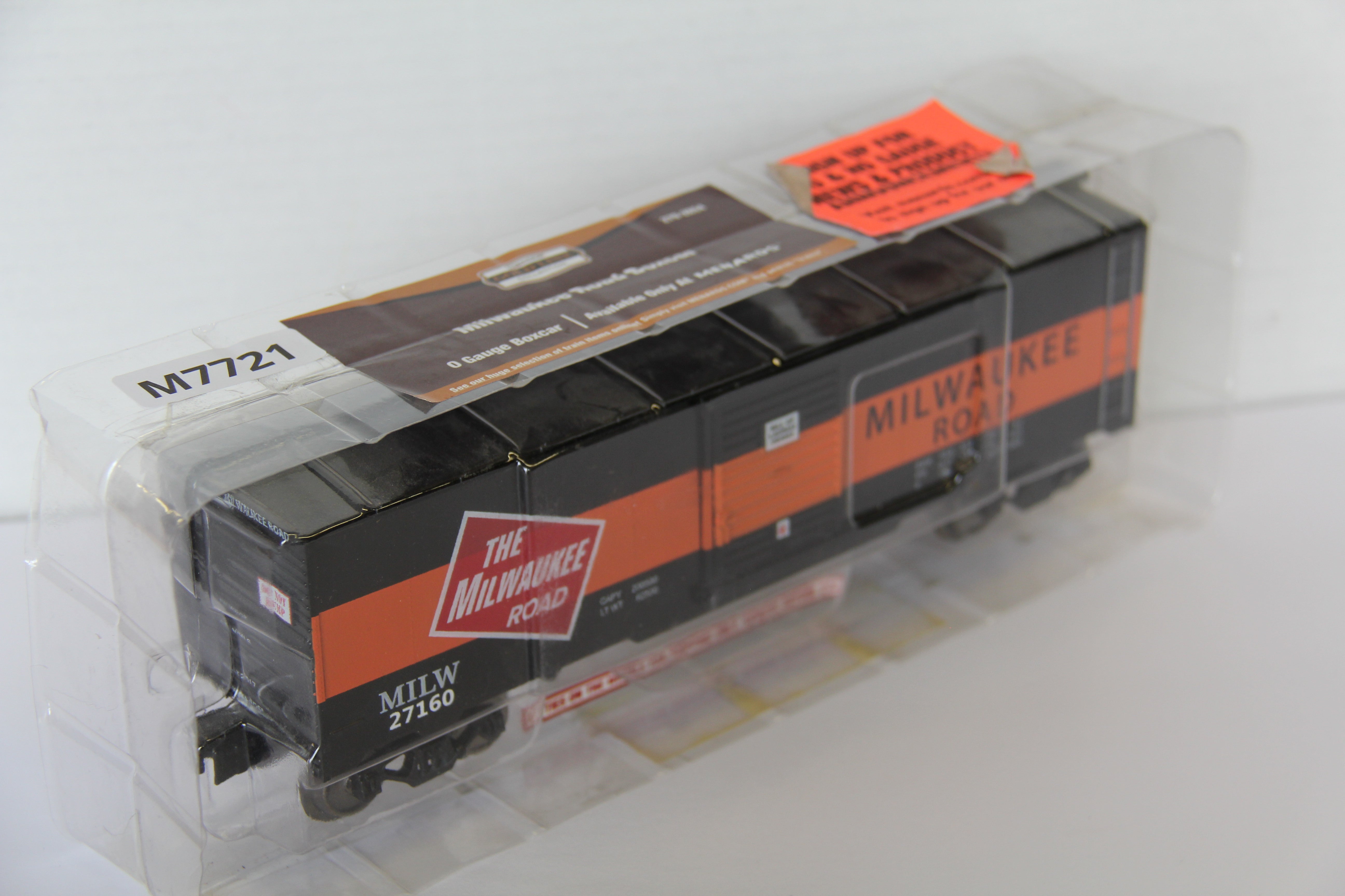 Menards #279-2654 Milwaukee Road Box Car-Second hand-M7721