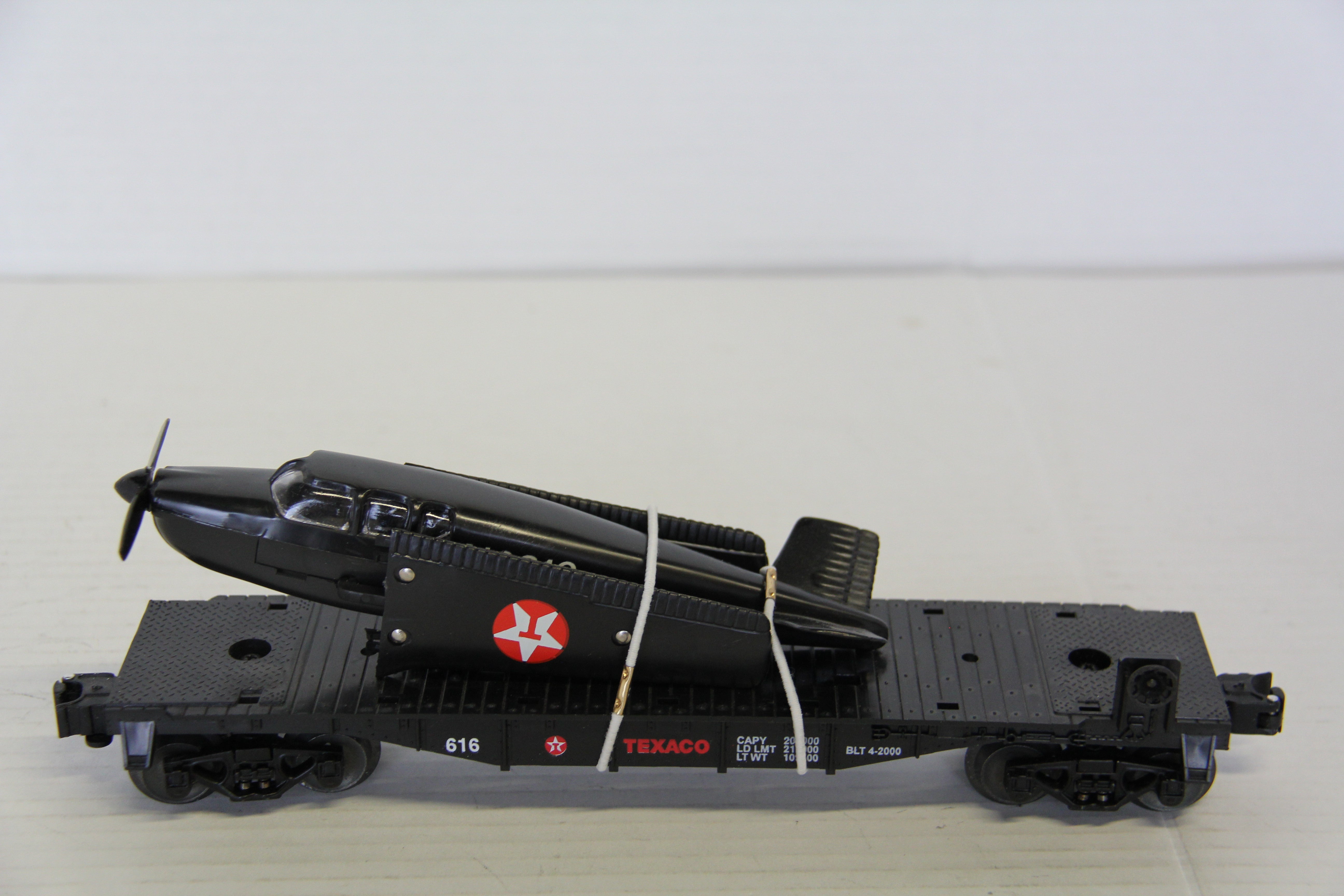 Geller Toy Trains Texaco Flatcar #616 w/ Airplane Load-Second hand-M7302