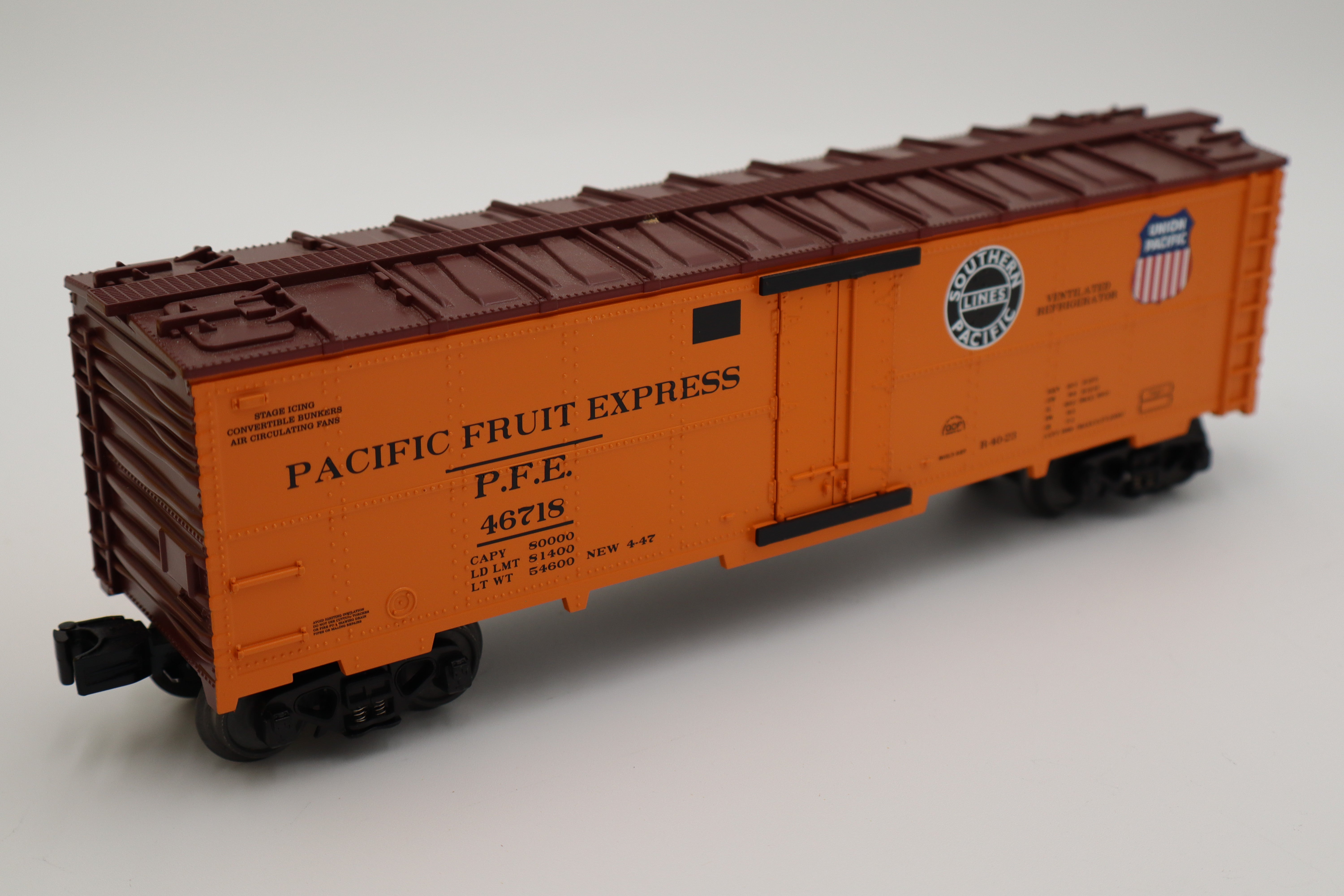 Rail King 30-1445A & 30-1445B Pacific Fruit Express Modern Reefer Car #46718 & #46728-2 Car Set-Second hand-M20277