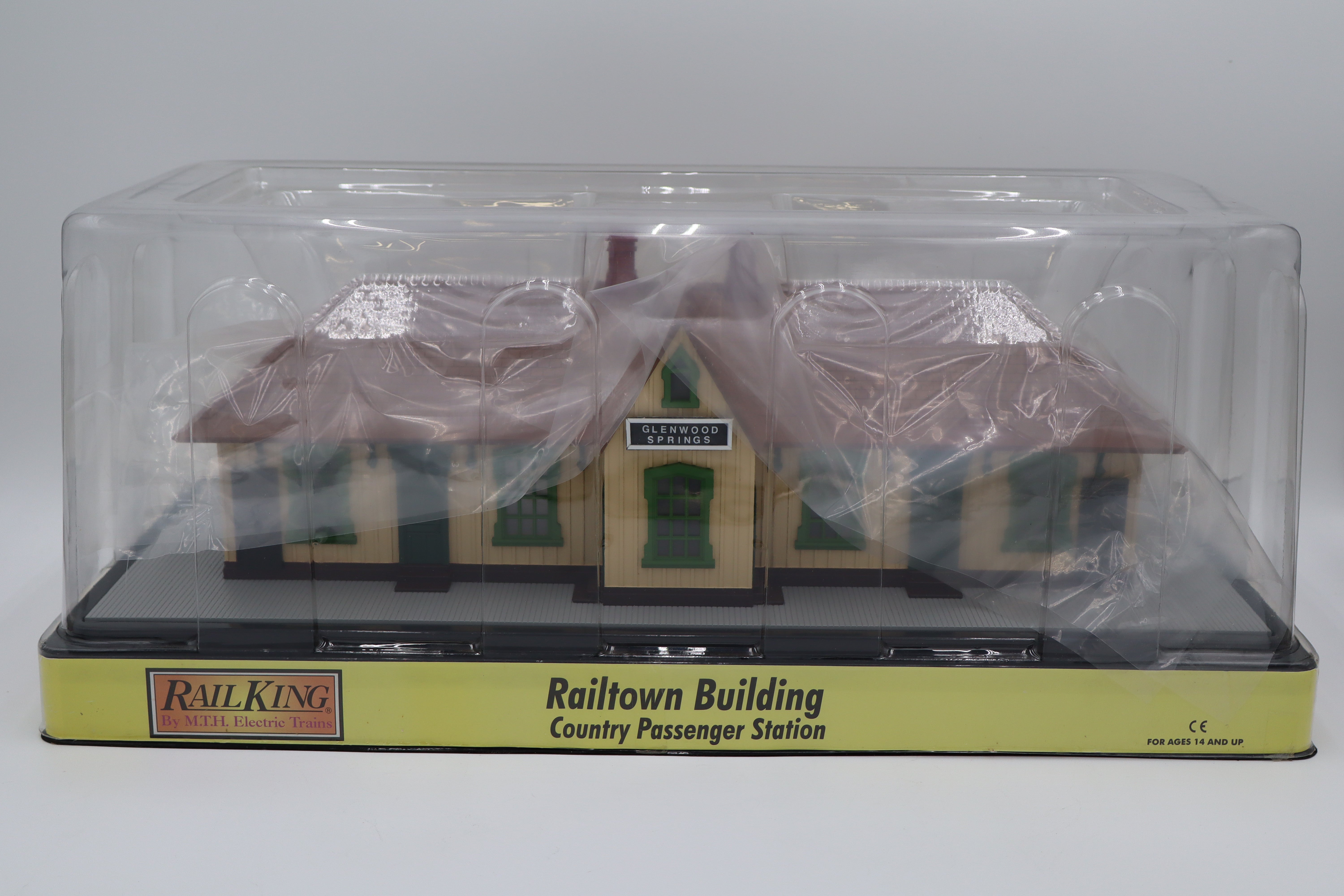 Rail King 30-90516 North Side Country Passenger Station-Second hand-M20281