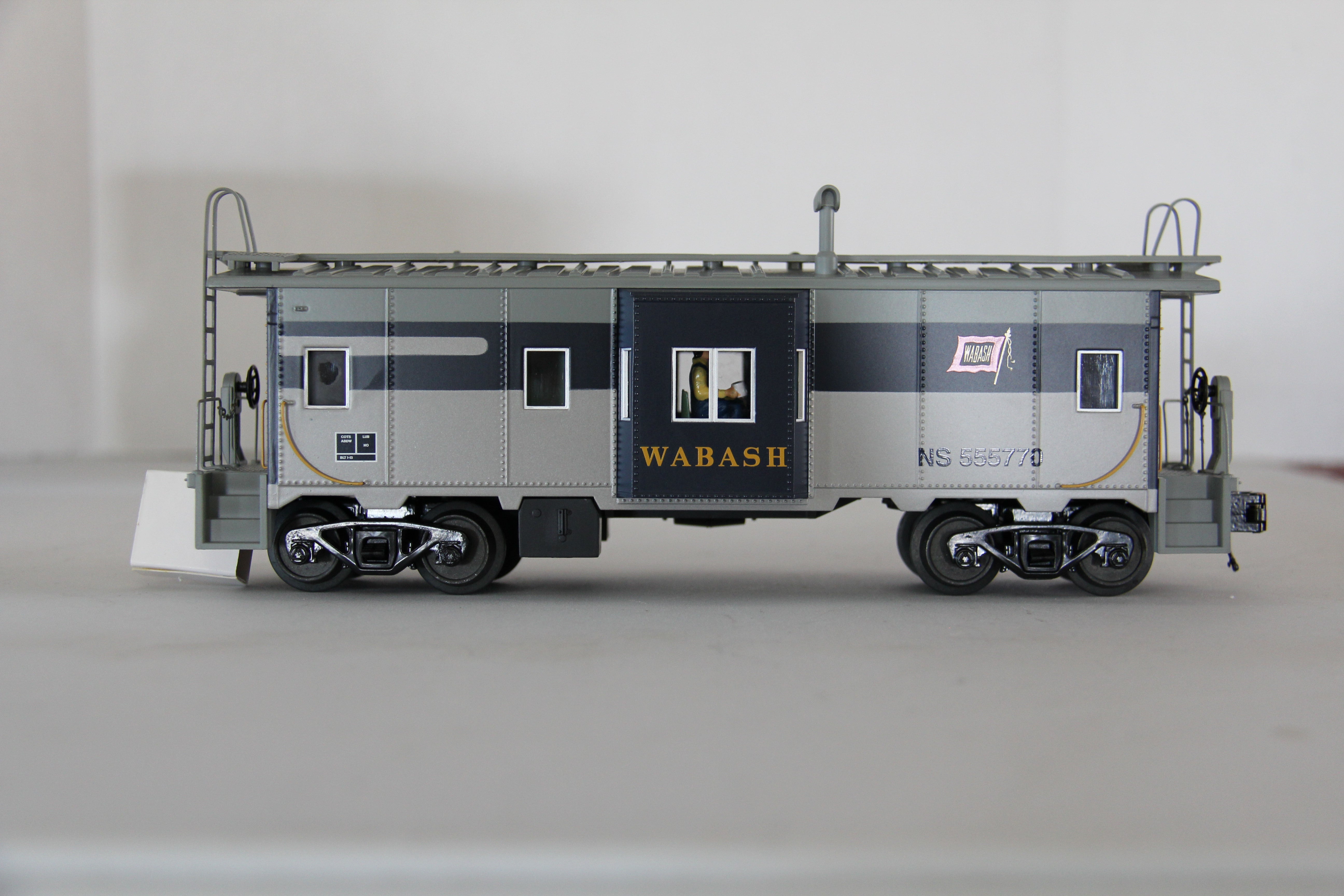 Rail King 30-77225 Wabash (NS Heritage Series) Bay Window Caboose-Second hand-M3385