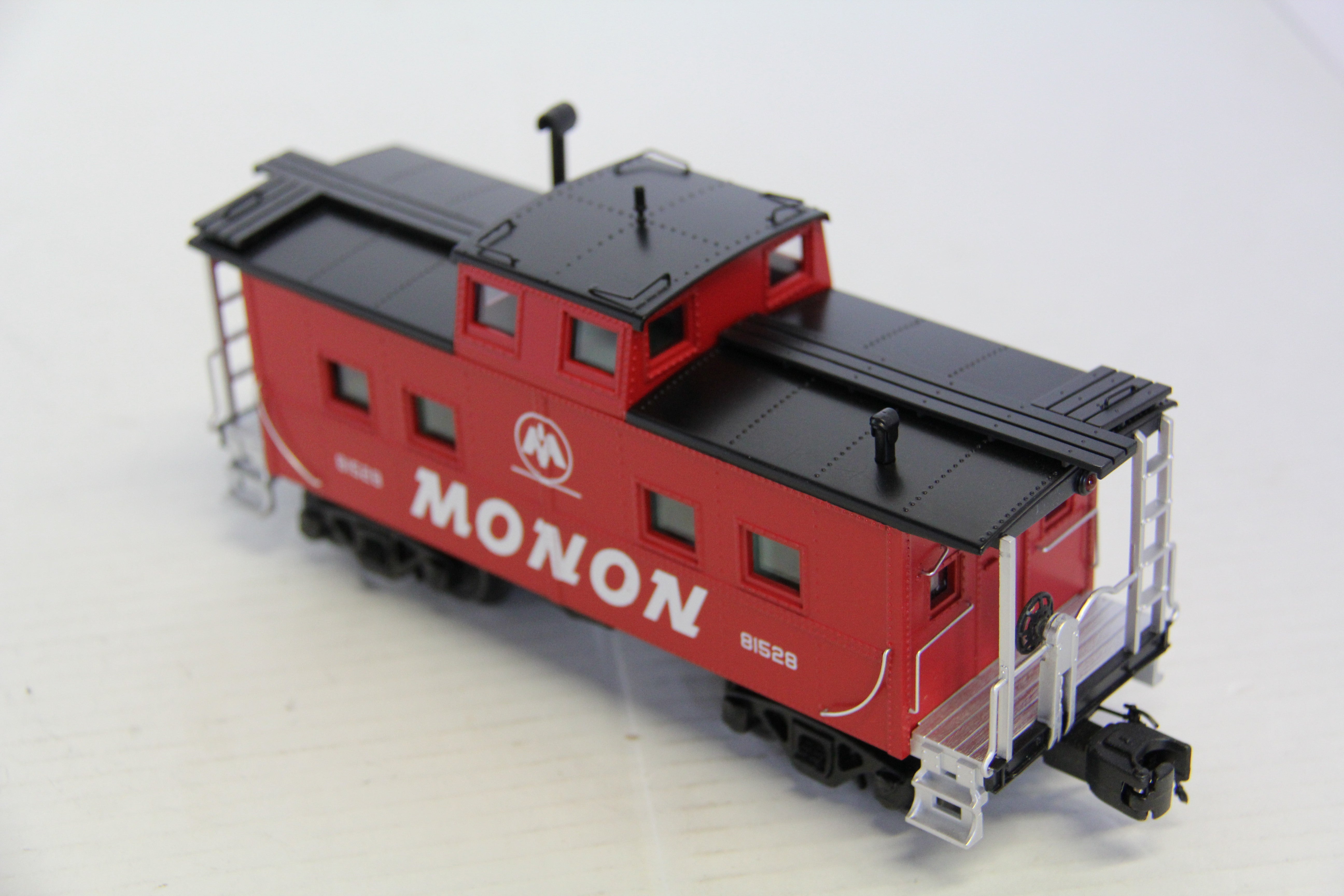 MTH 20-91719 Monon Steel Caboose -Center Cupola-Second hand-M7335