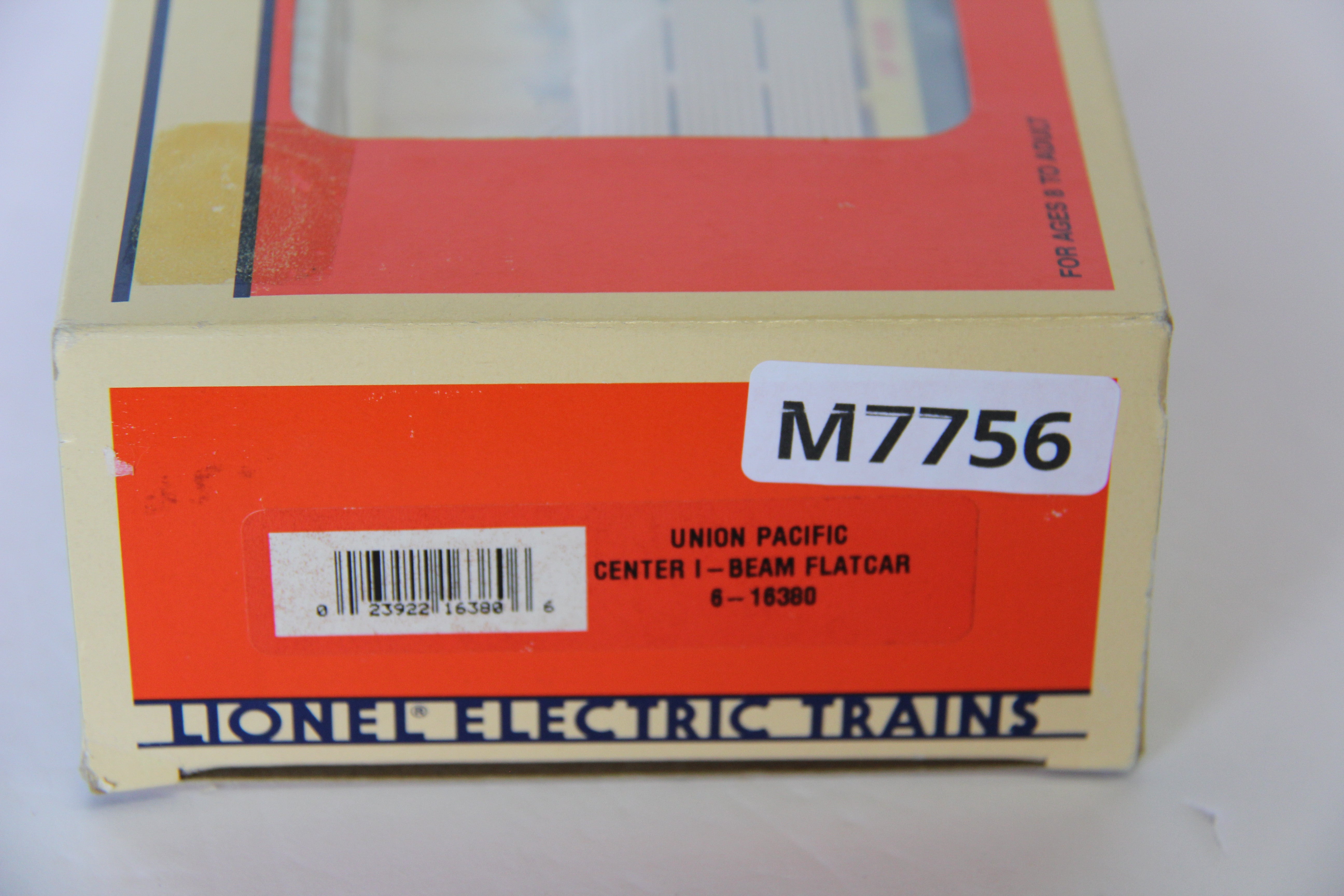 Lionel 6-16380 Union Pacific Center I-Beam Flatcar-Second hand-M7756