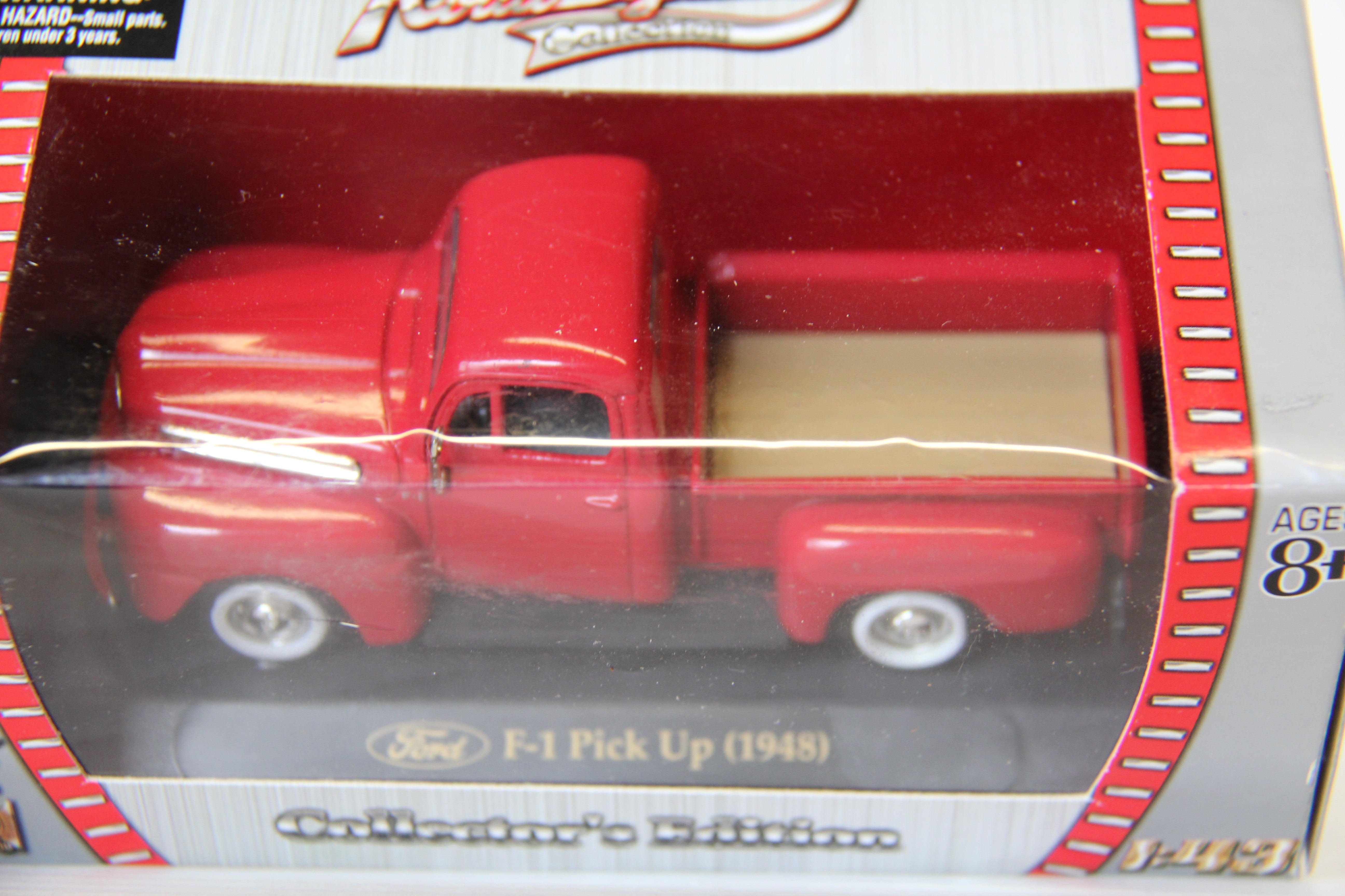 Road Signature Series 1:43 Scale 1947 Ford F-1 Pick Up-Second hand-M6096