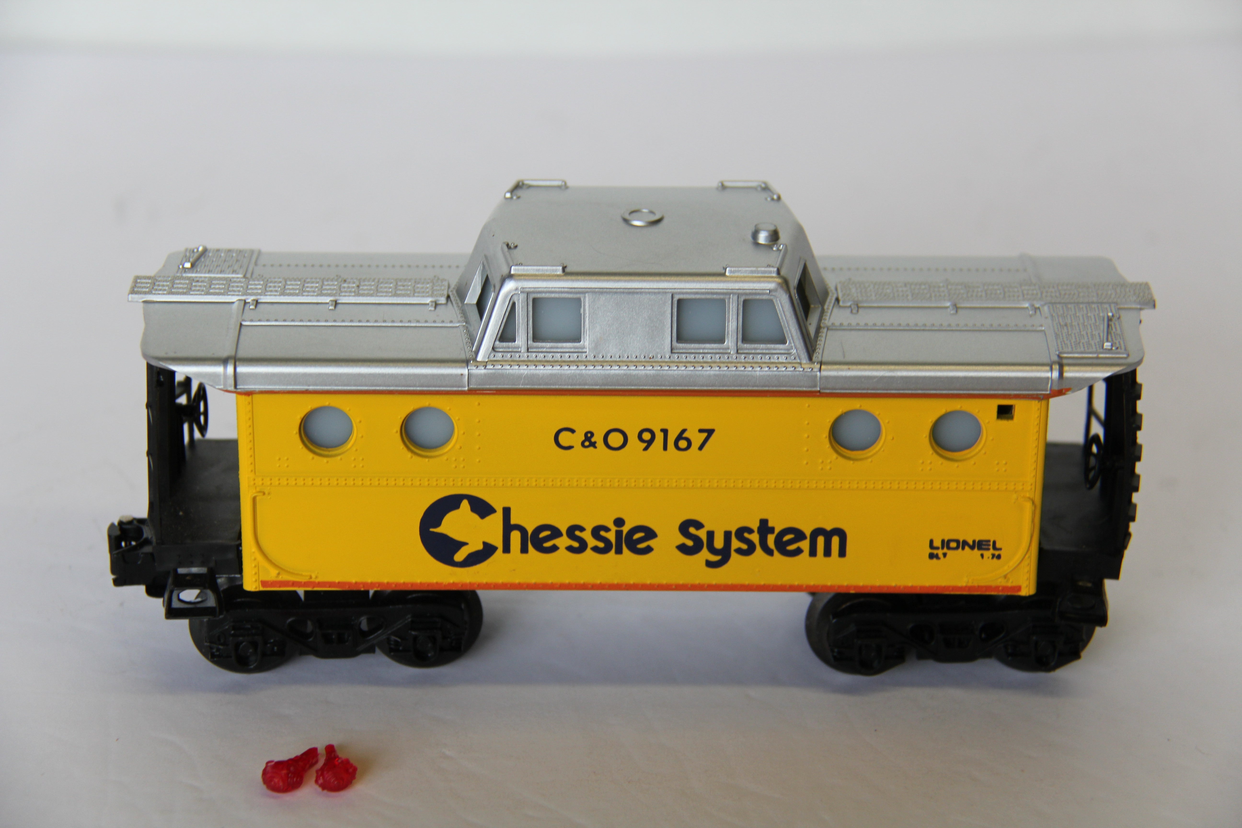 Lionel 6-9167 Chessie Lighted Caboose-Second hand-M7759