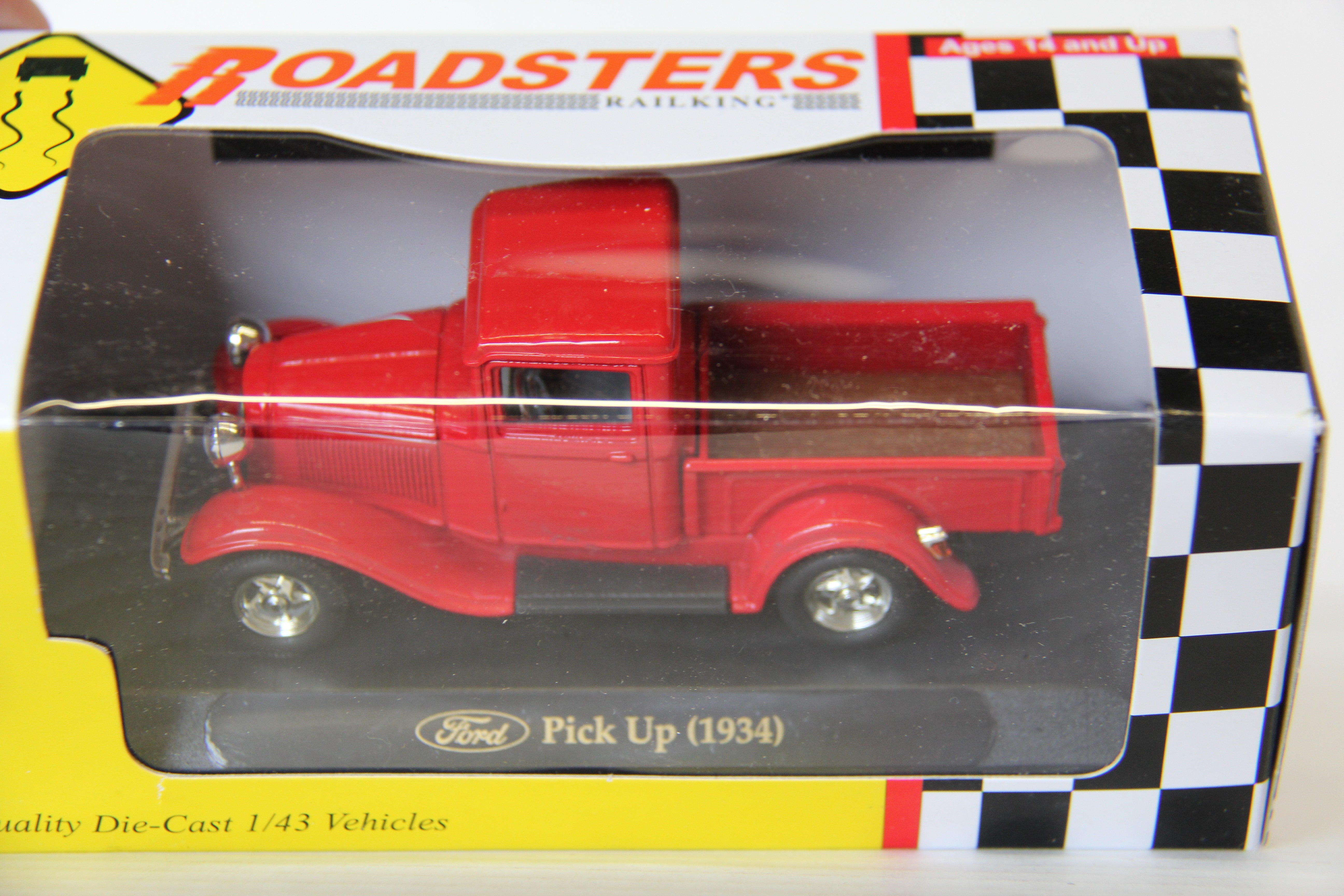 Roadsters RK 30-50066A 1:43 Scale 1934 Ford Pick Up Red-Second hand-M6102
