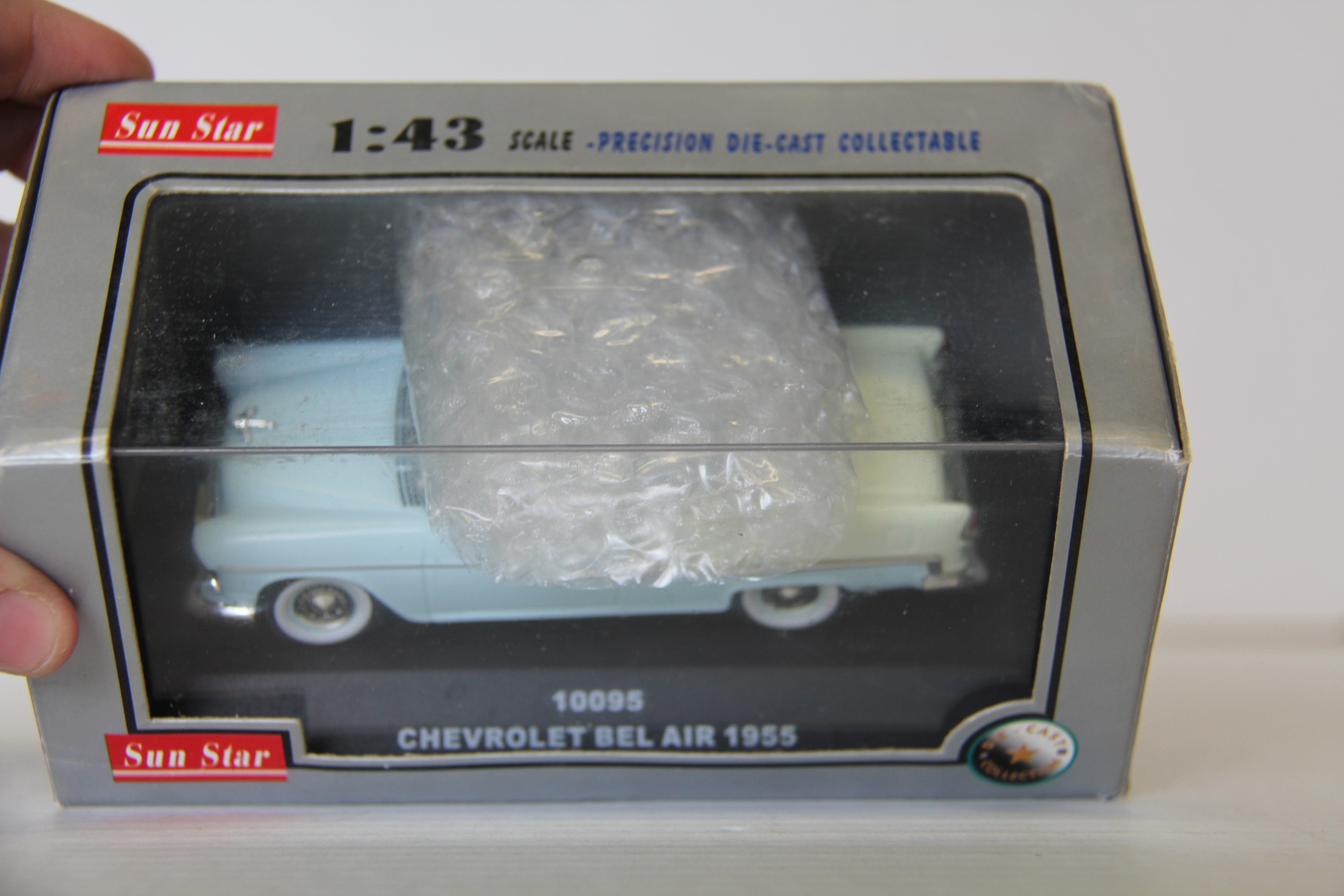 Sun Star #10095 1:43 Scale 1955 Chevrolet Bel Air Convertible-Second hand-M6104