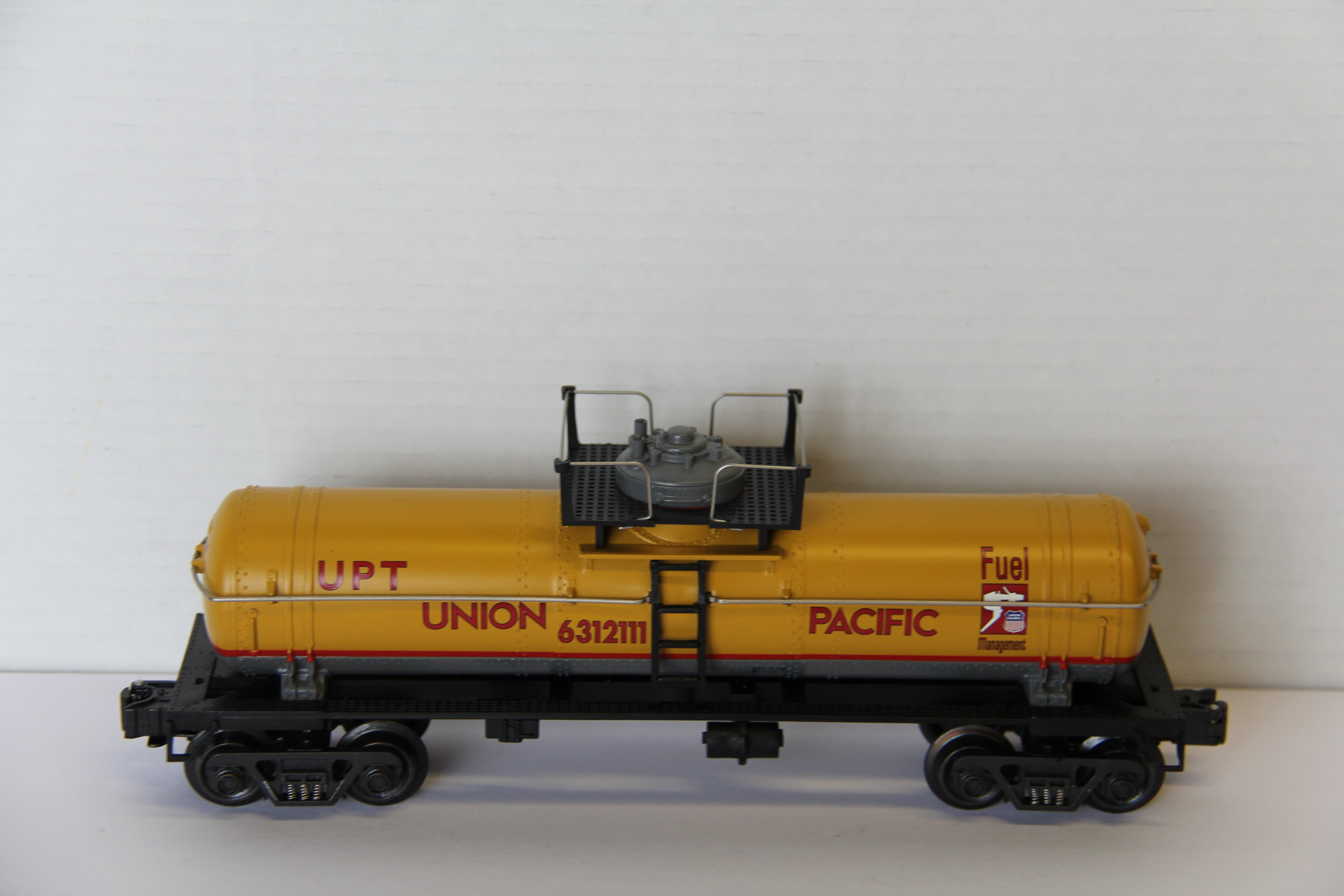 K Line O/ O27 K631-2111 Union Pacific CLASSIC Tank Car-Second hand-M7764