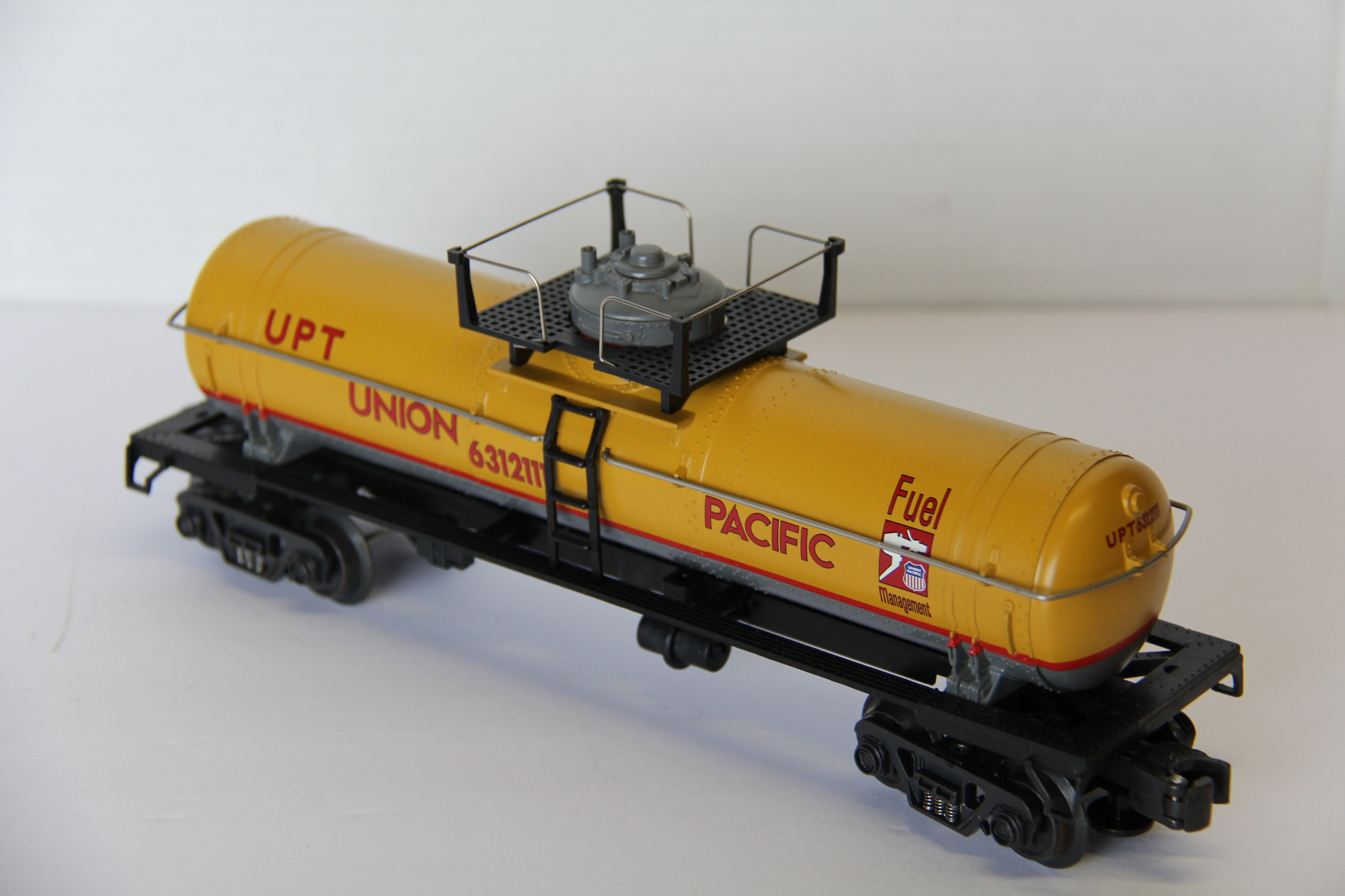 K Line O/ O27 K631-2111 Union Pacific CLASSIC Tank Car-Second hand-M7764