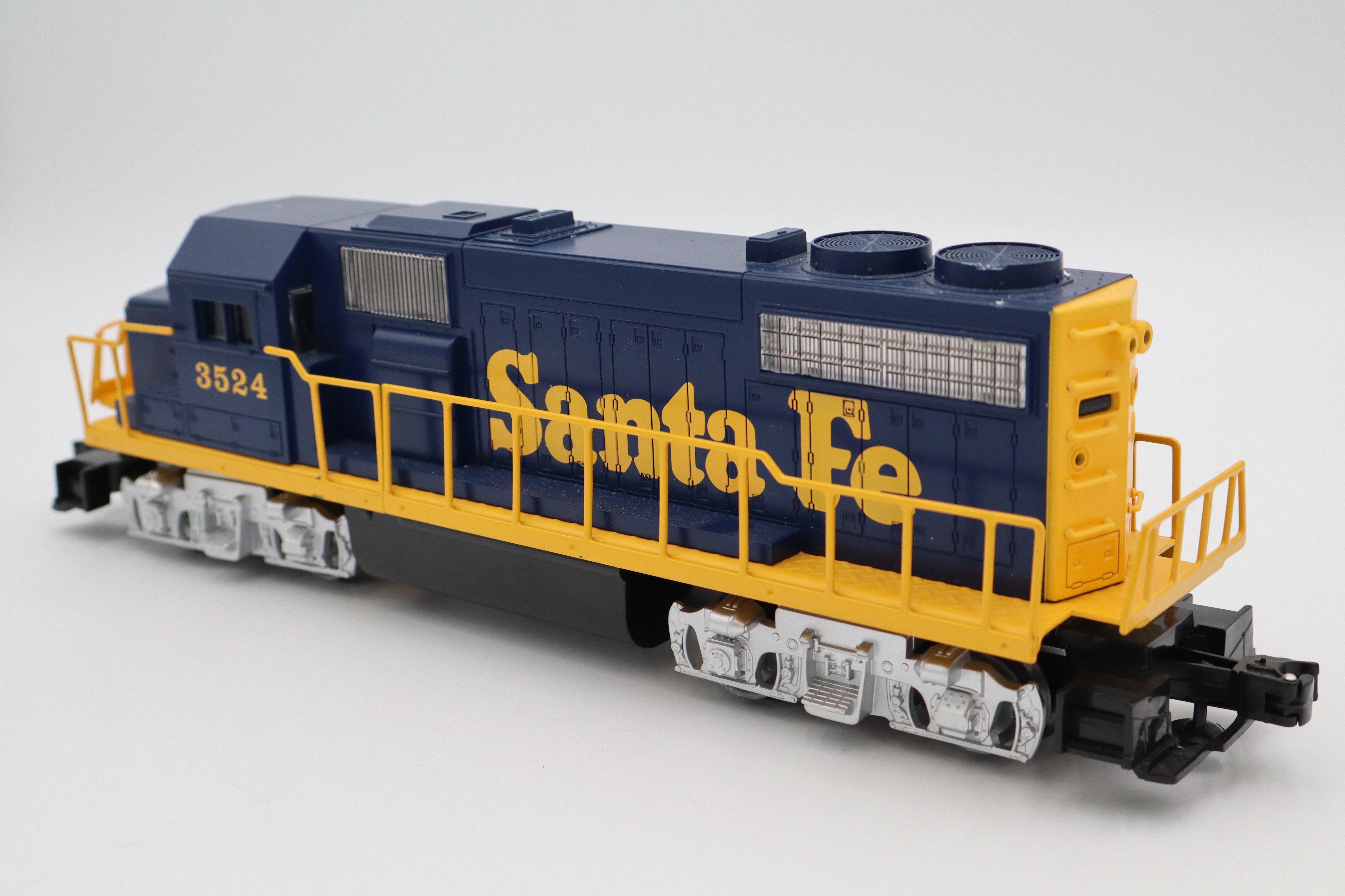 Lionel 6-28868 Santa Fe GP-38 Locomotive-Second hand-M8220