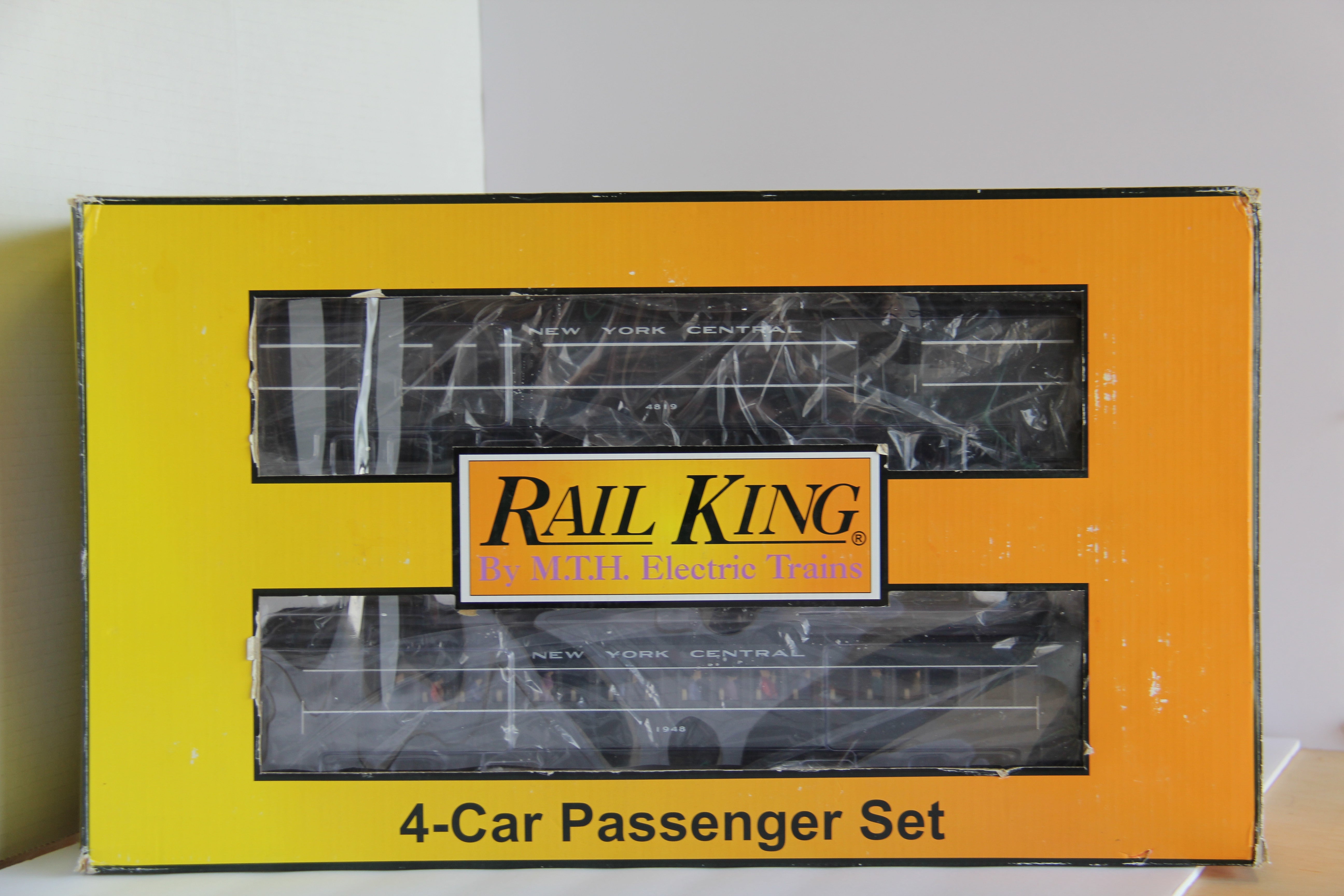 Rail King 30-69252 New York Central 4-Car 60' Madison Passenger Set-Second hand-M4565