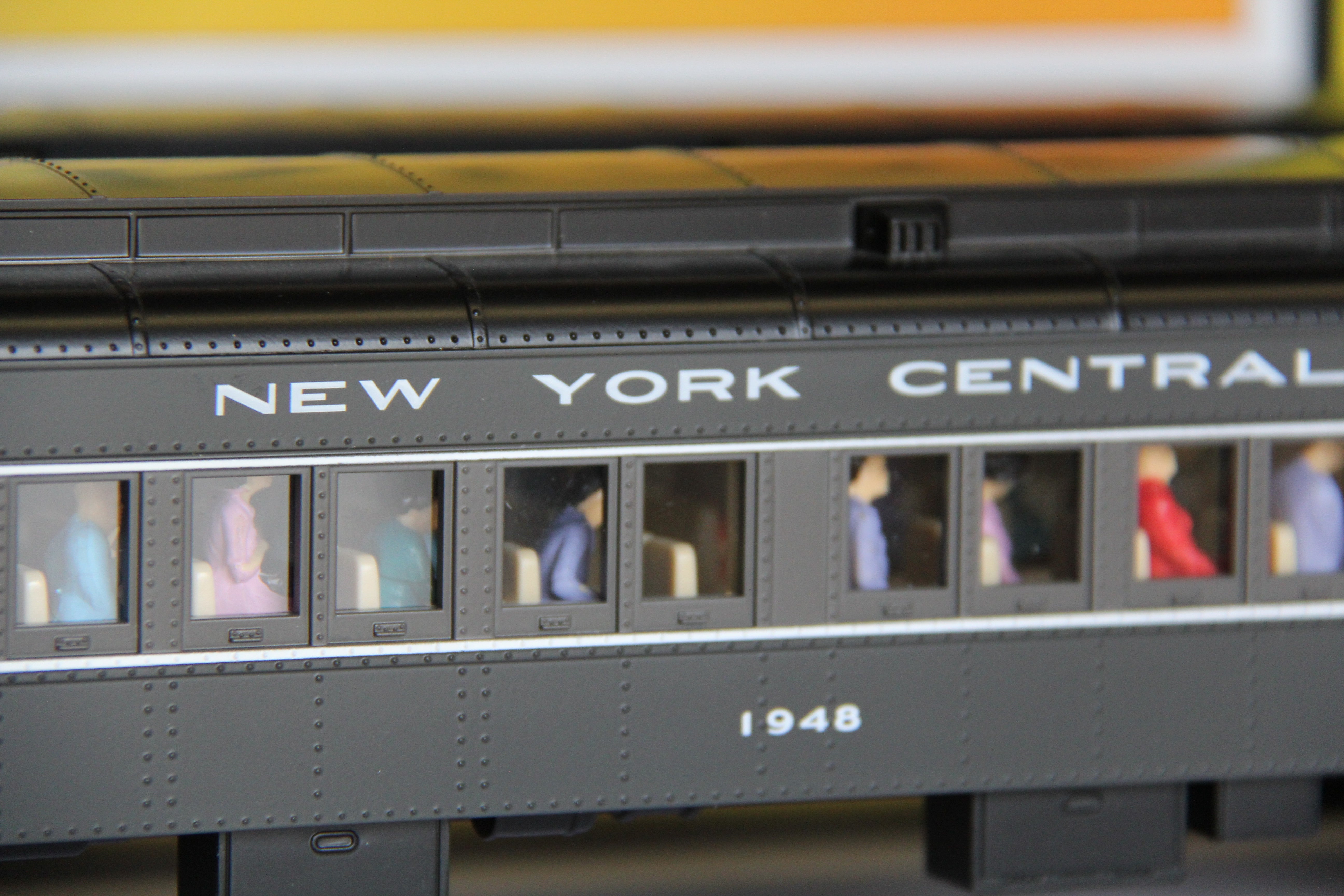 Rail King 30-69252 New York Central 4-Car 60' Madison Passenger Set-Second hand-M4565