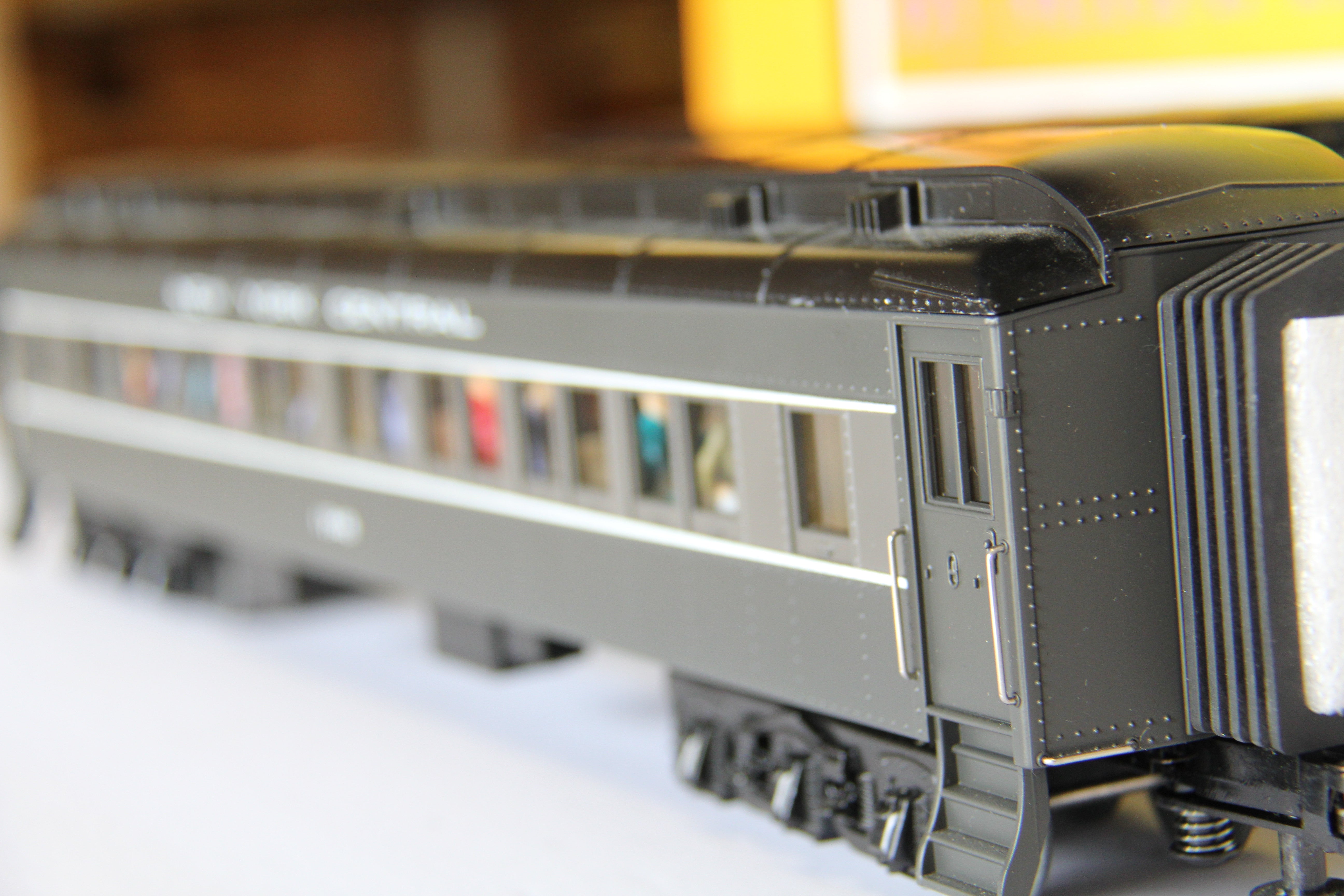 Rail King 30-69252 New York Central 4-Car 60' Madison Passenger Set-Second hand-M4565