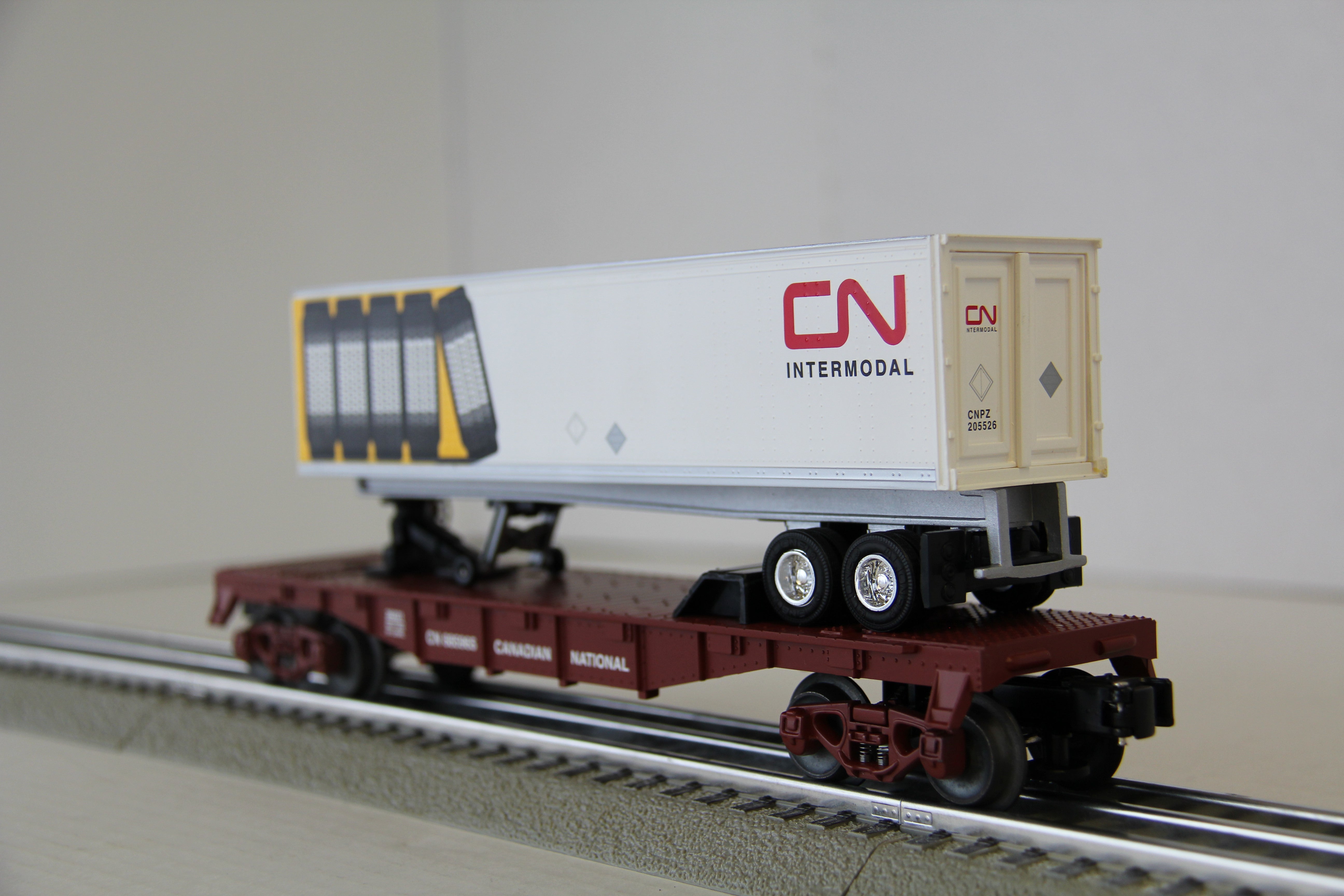 Lionel 6-26021 Canadian National Flatcar w/ Trailer-Second hand-M3914