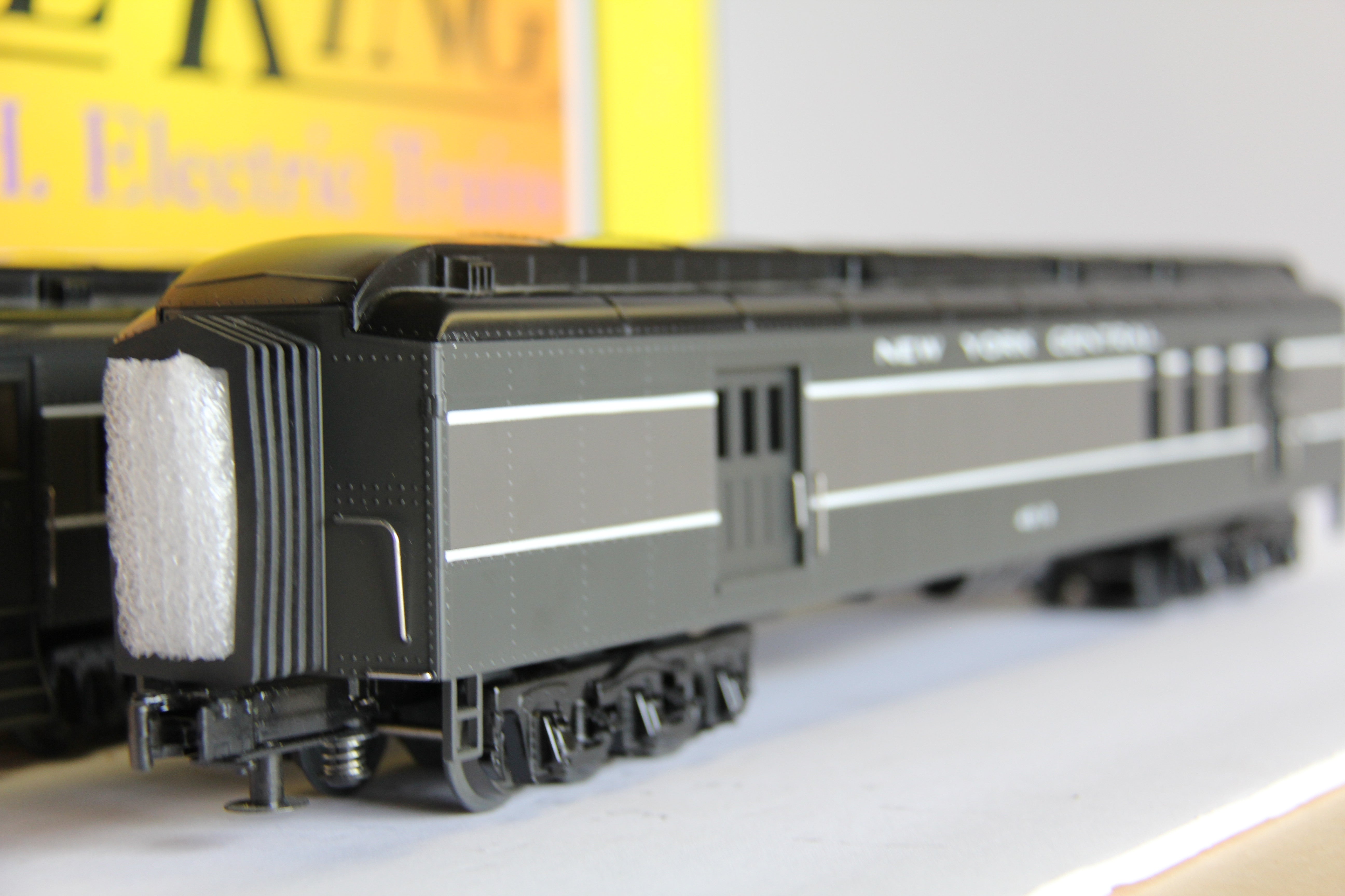 Rail King 30-69252 New York Central 4-Car 60' Madison Passenger Set-Second hand-M4565