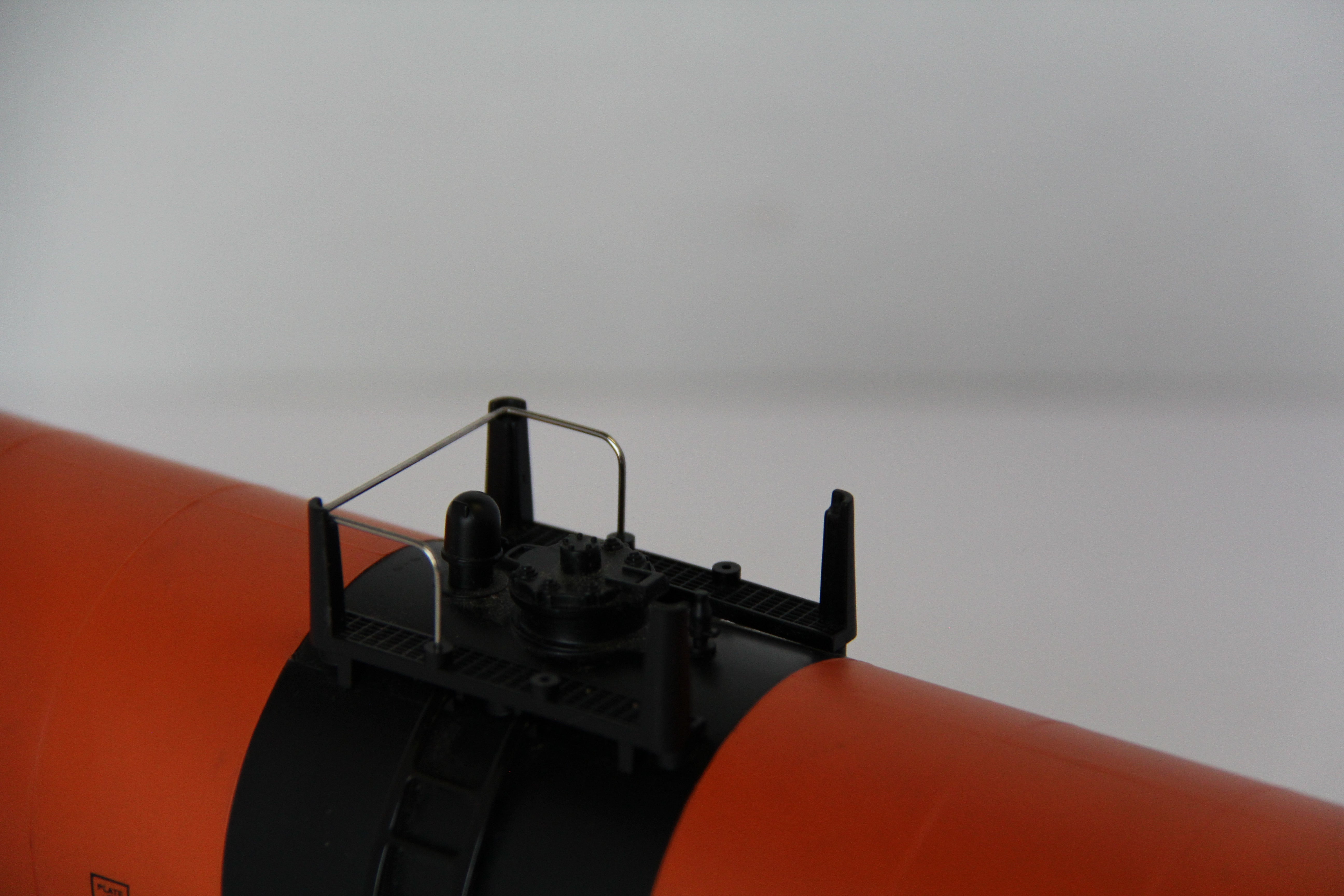 Rail King 30-4220B BNSF Modern Tank Car-Second hand-M7773