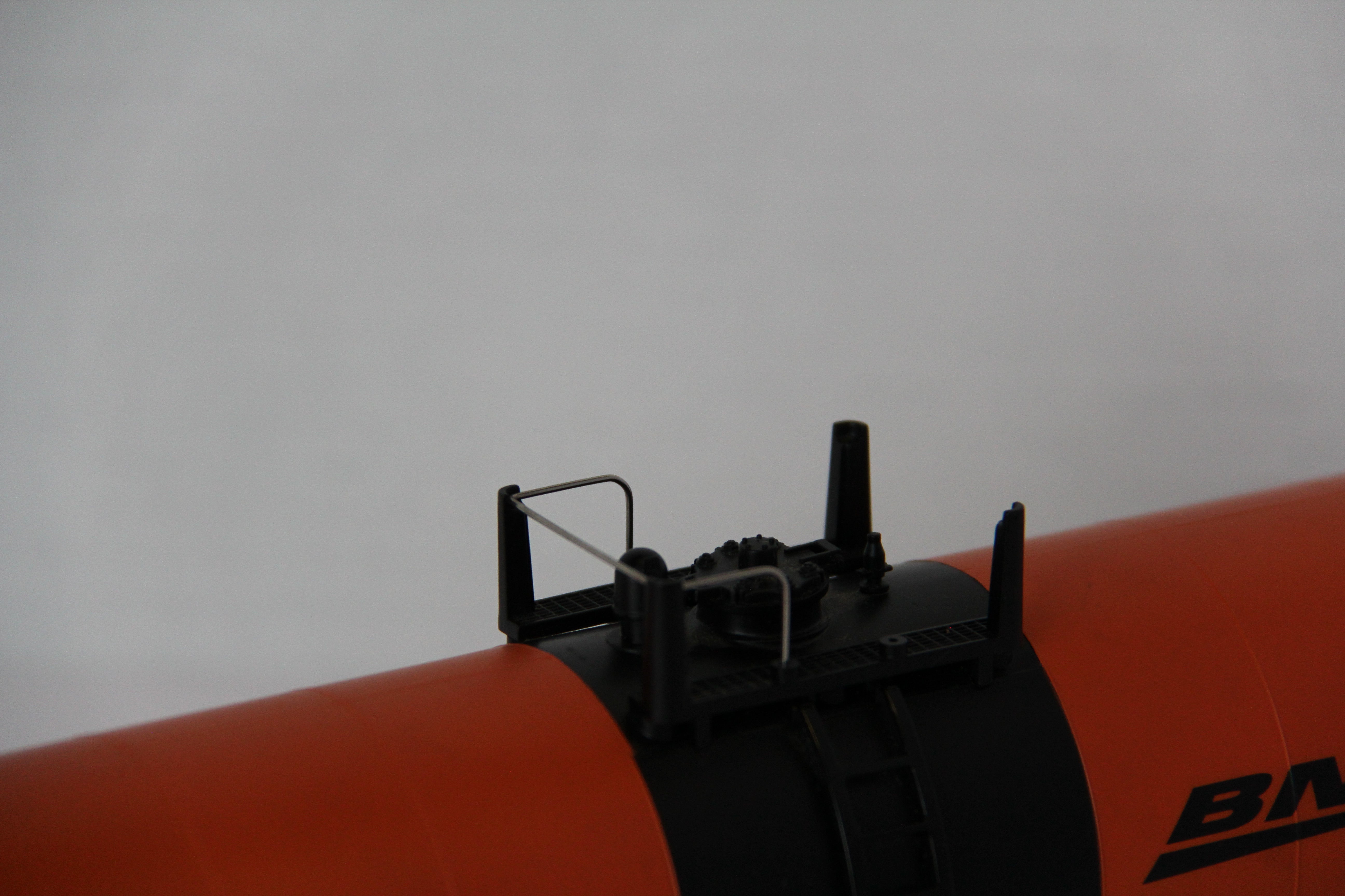 Rail King 30-4220B BNSF Modern Tank Car-Second hand-M7773