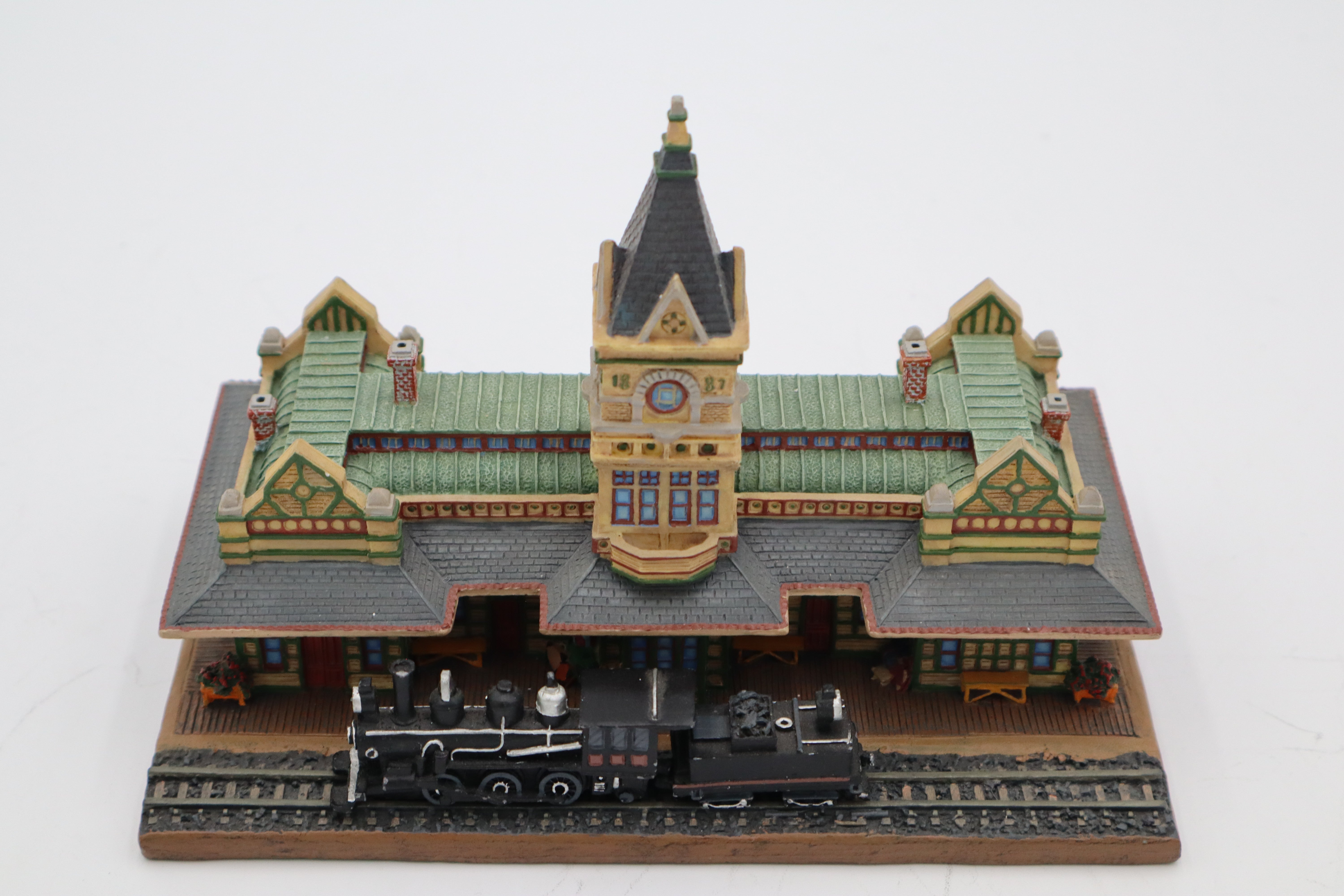 1994 Danbury Mint "The San Diego Railroad Station"-Second hand-M8385