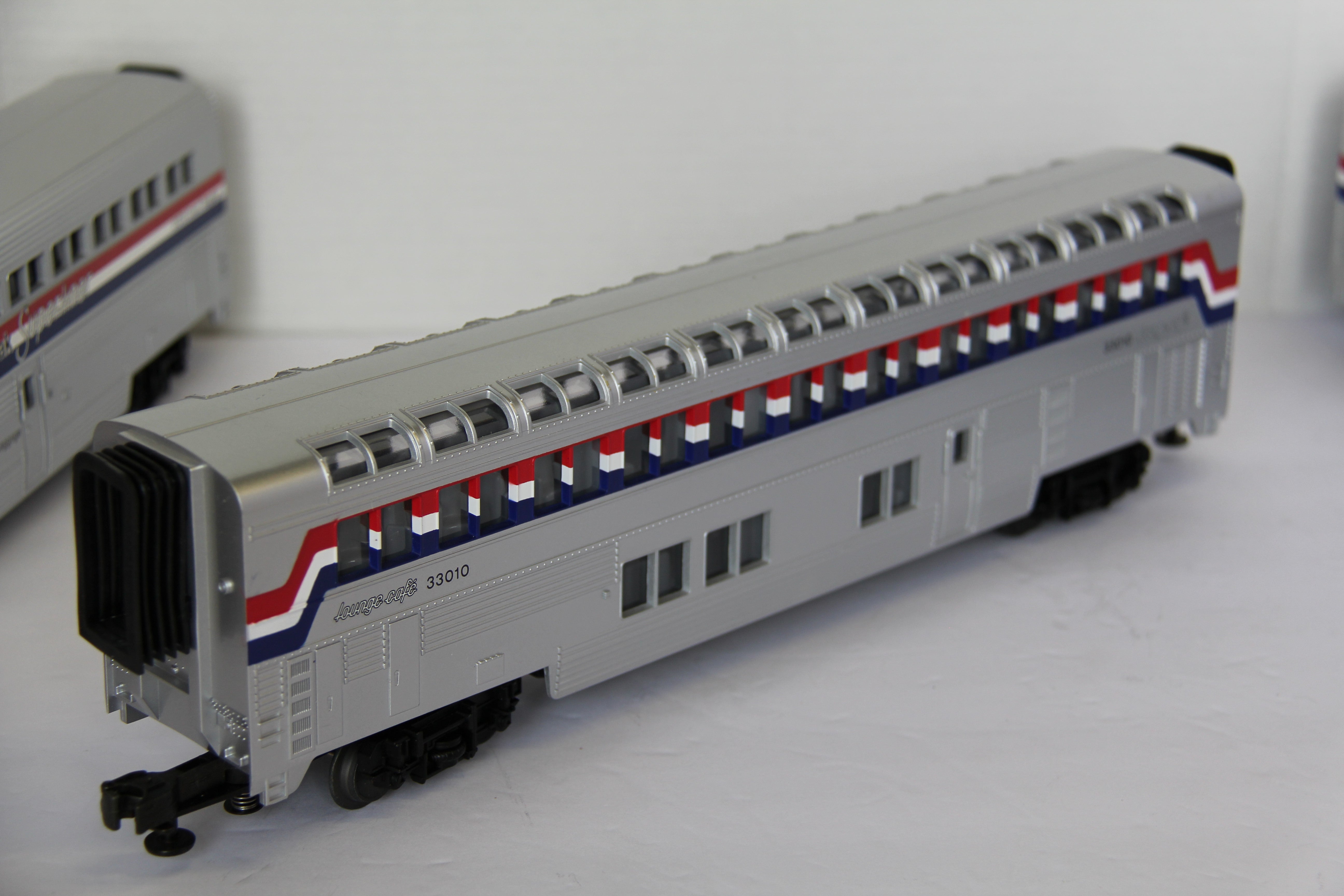 Rail King 30-4018-1 & 30-2160-0 Amtrak Genesis Set-Second hand-M7777