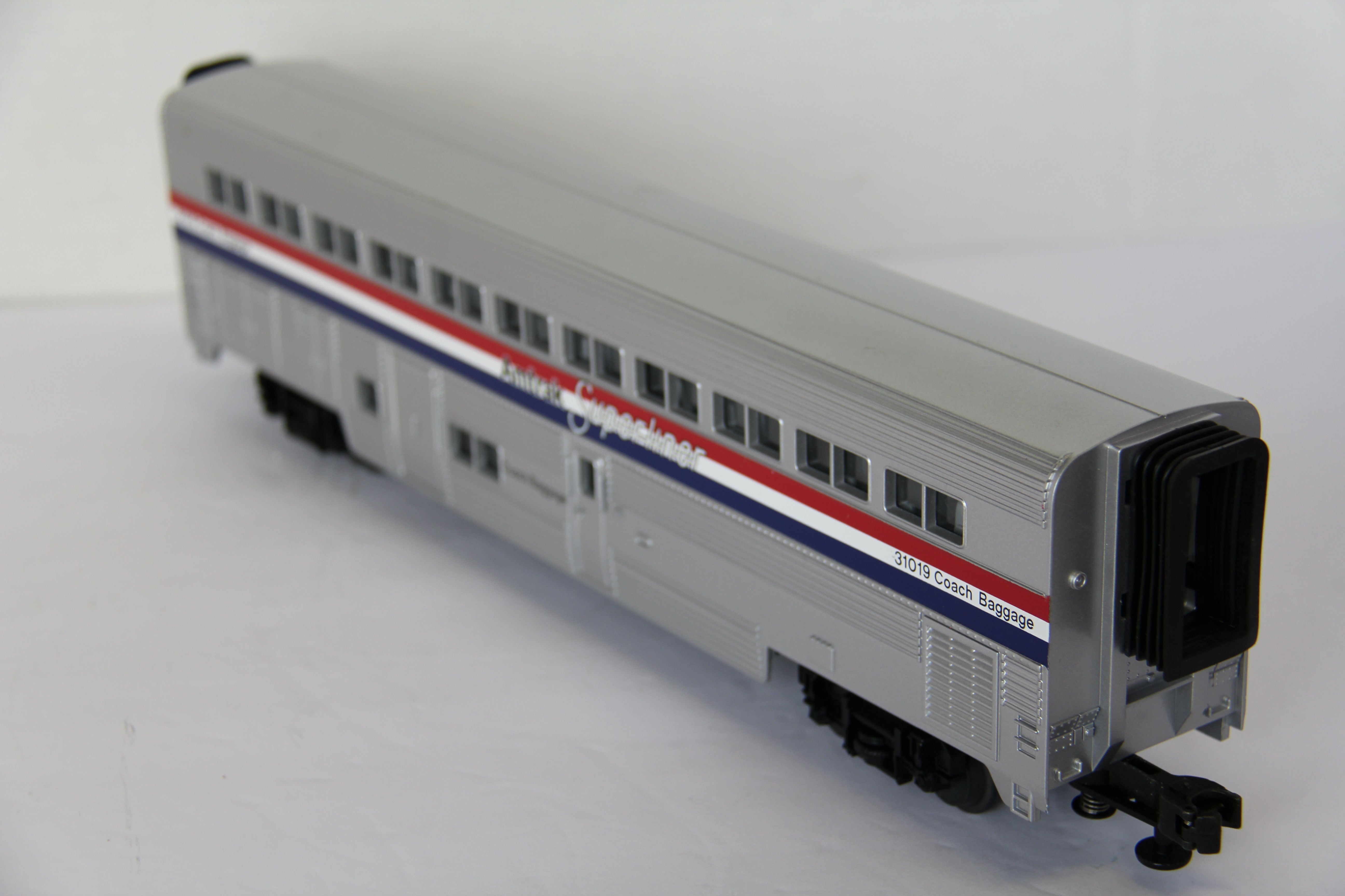 Rail King 30-4018-1 & 30-2160-0 Amtrak Genesis Set-Second hand-M7777