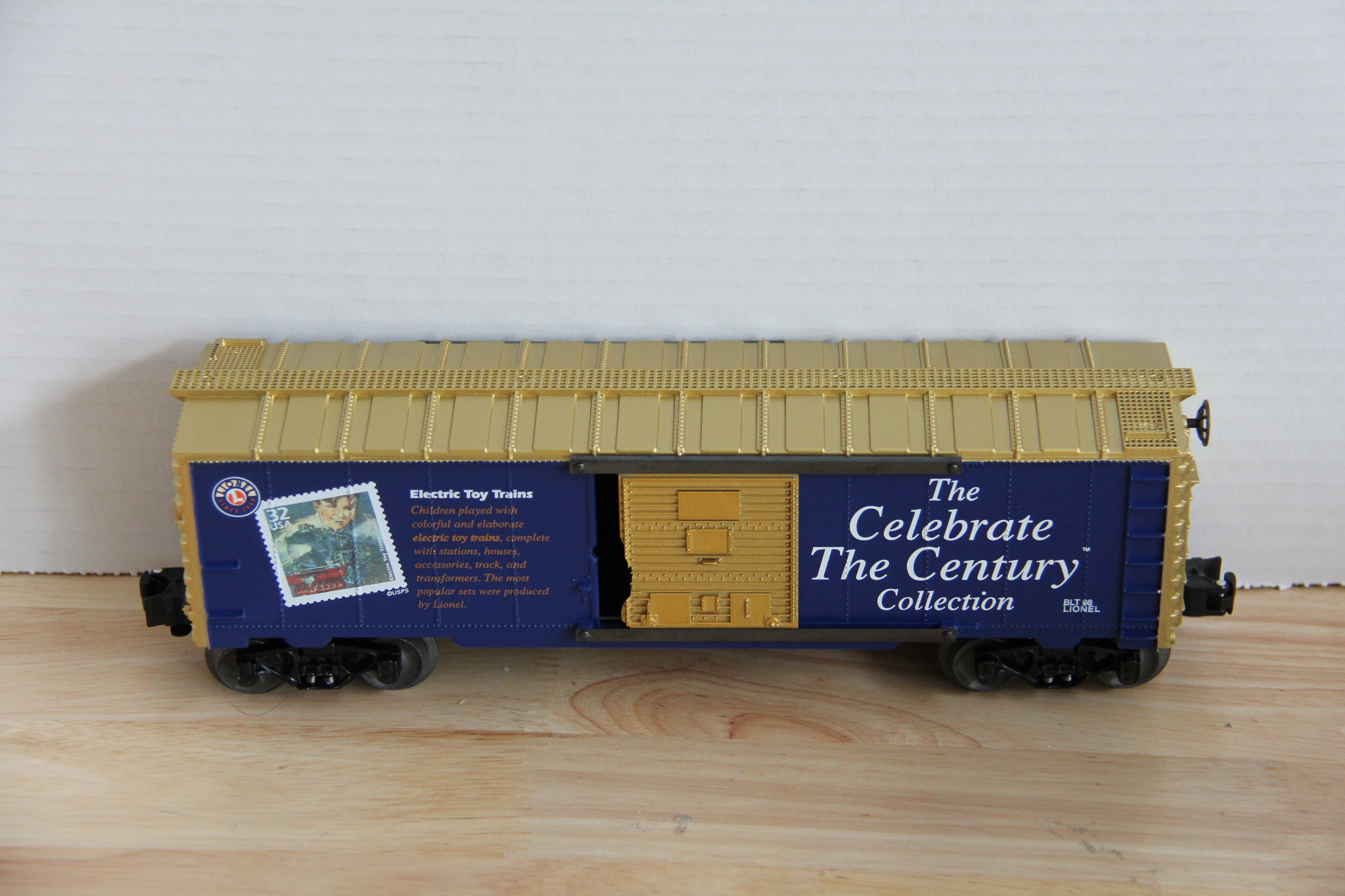 Lionel 6-26214 "Celebrate the Century" Stamp Boxcar-Second hand-M2214