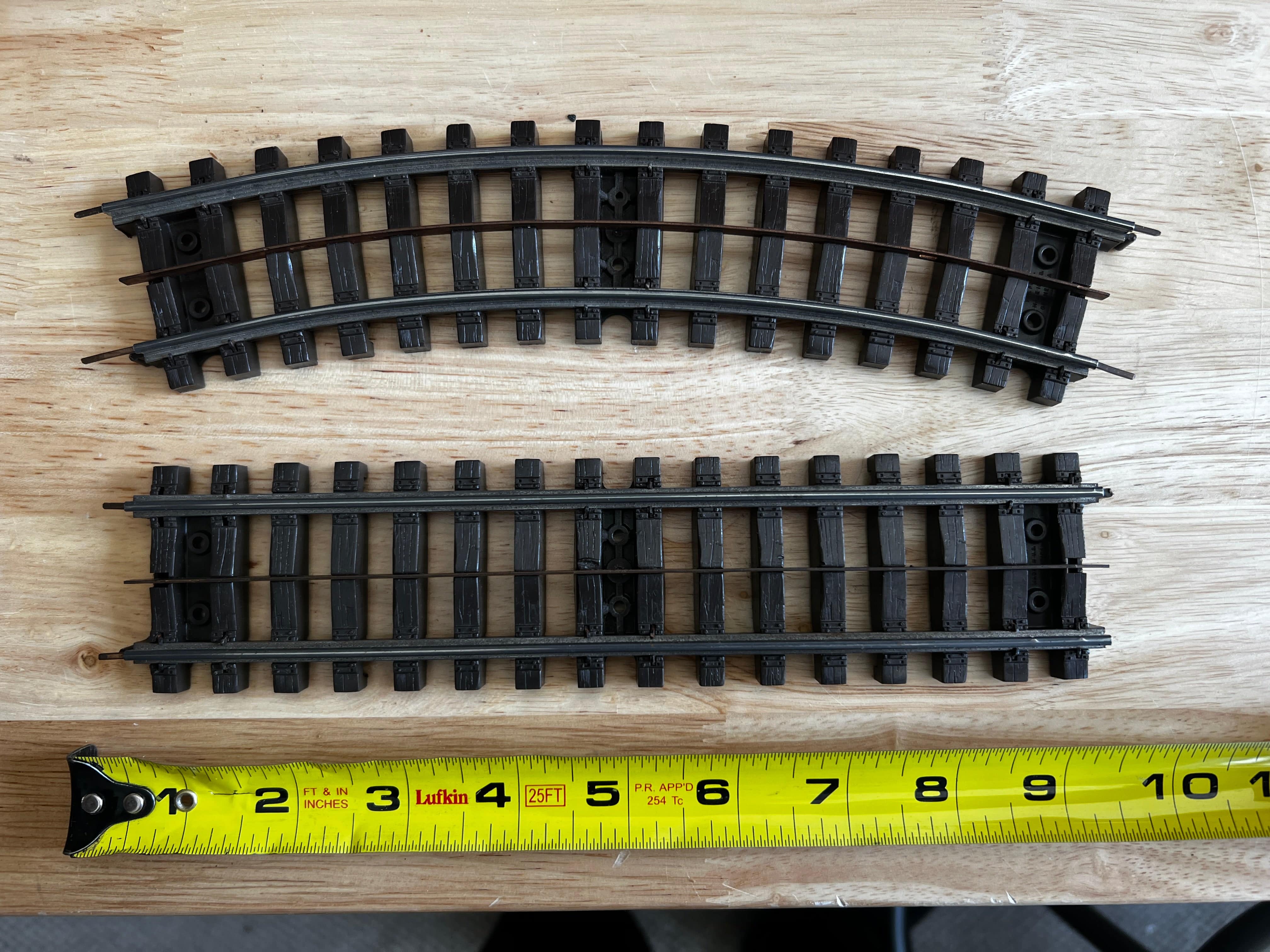 Unknown 3 Rail O Gauge Track - 16 Straights / 15 Curves - Secondhand - M1160