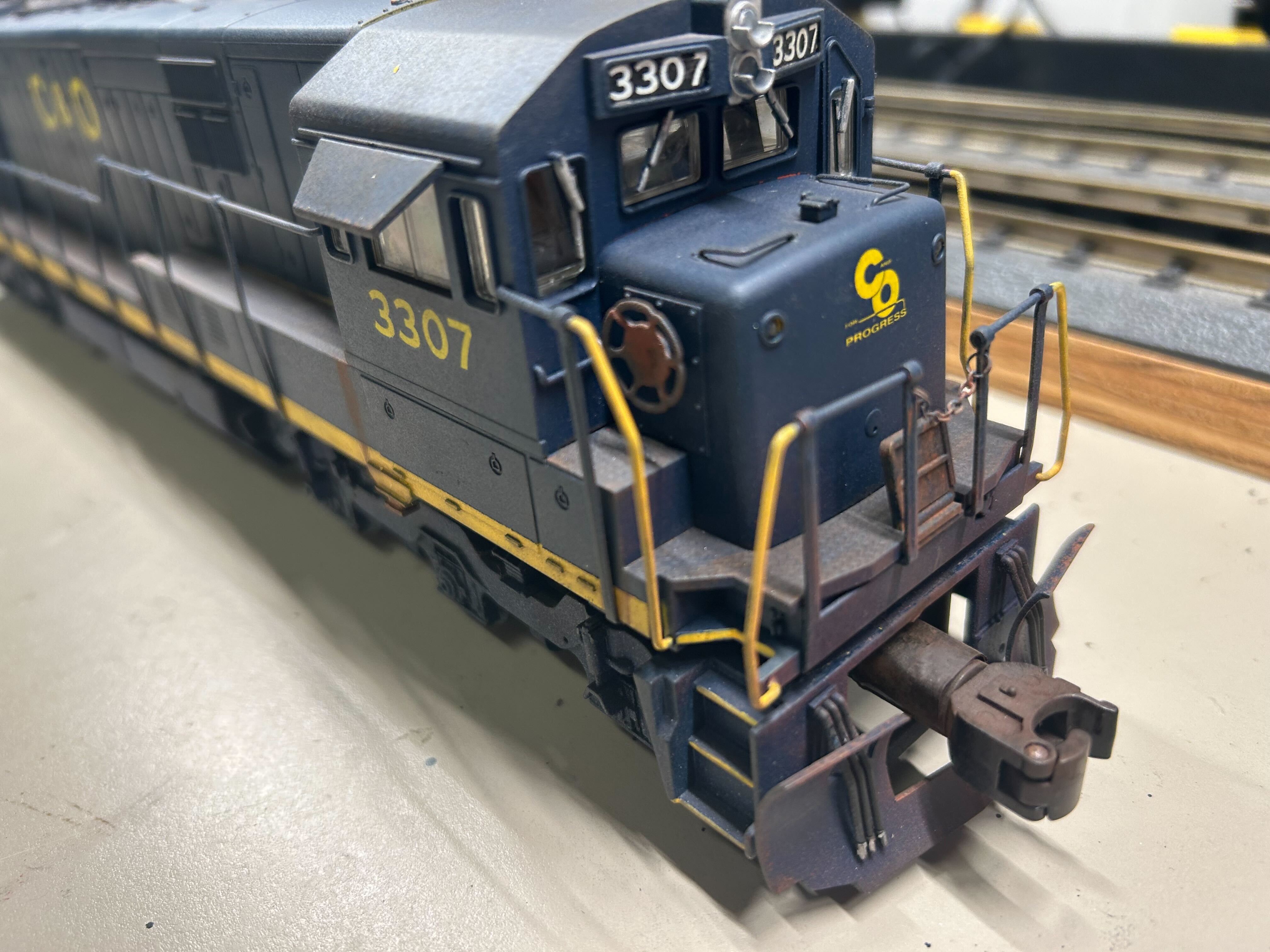 Lionel 6-18292 C & O- U30-C Diesel Engine-WEATHERED by Ontraktwo Steve Phetterplace-Second hand-M5592