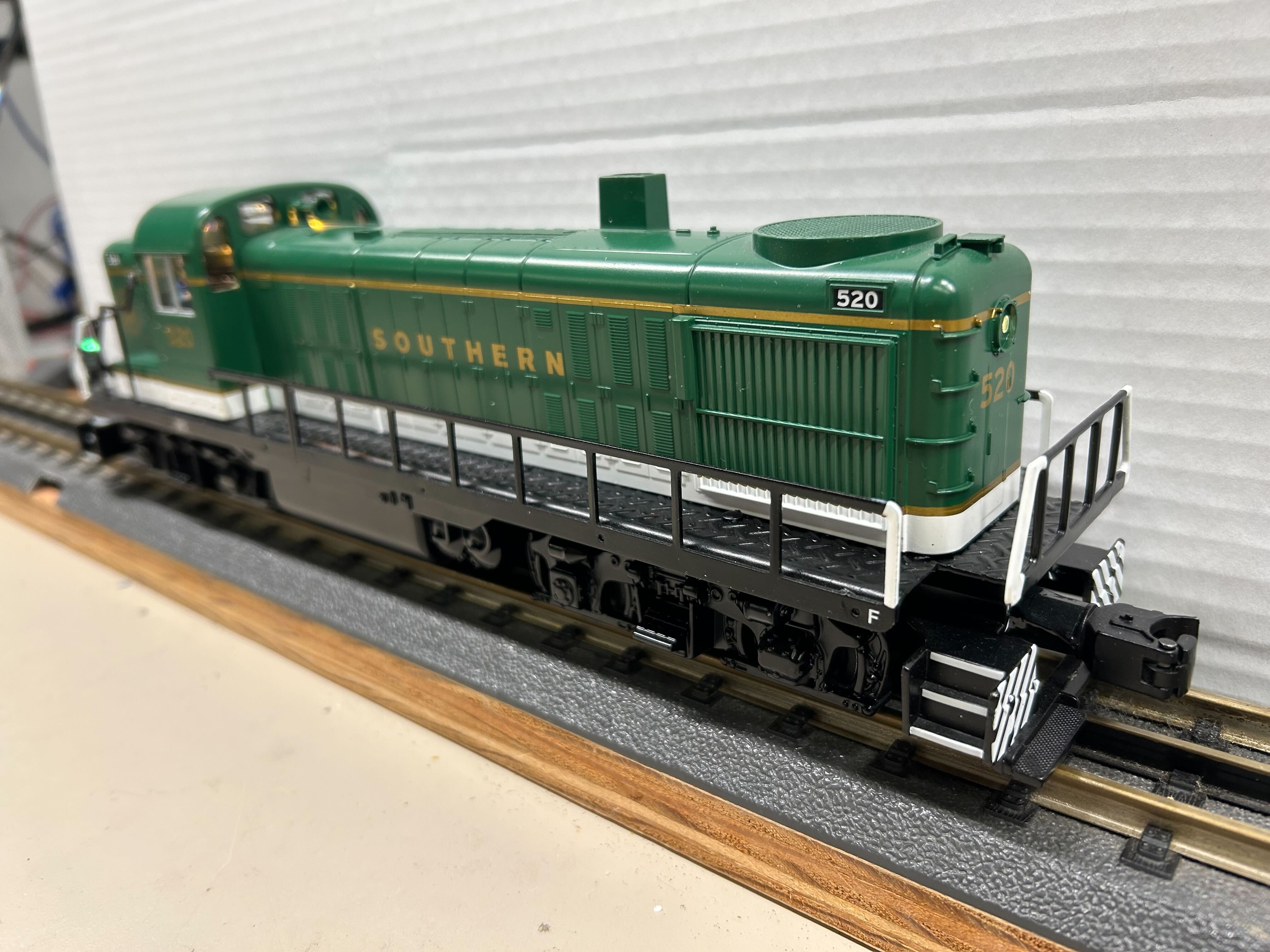 Lionel 2134120 Southern #520 LionChief 2.0 RS-3-Second hand-M5604