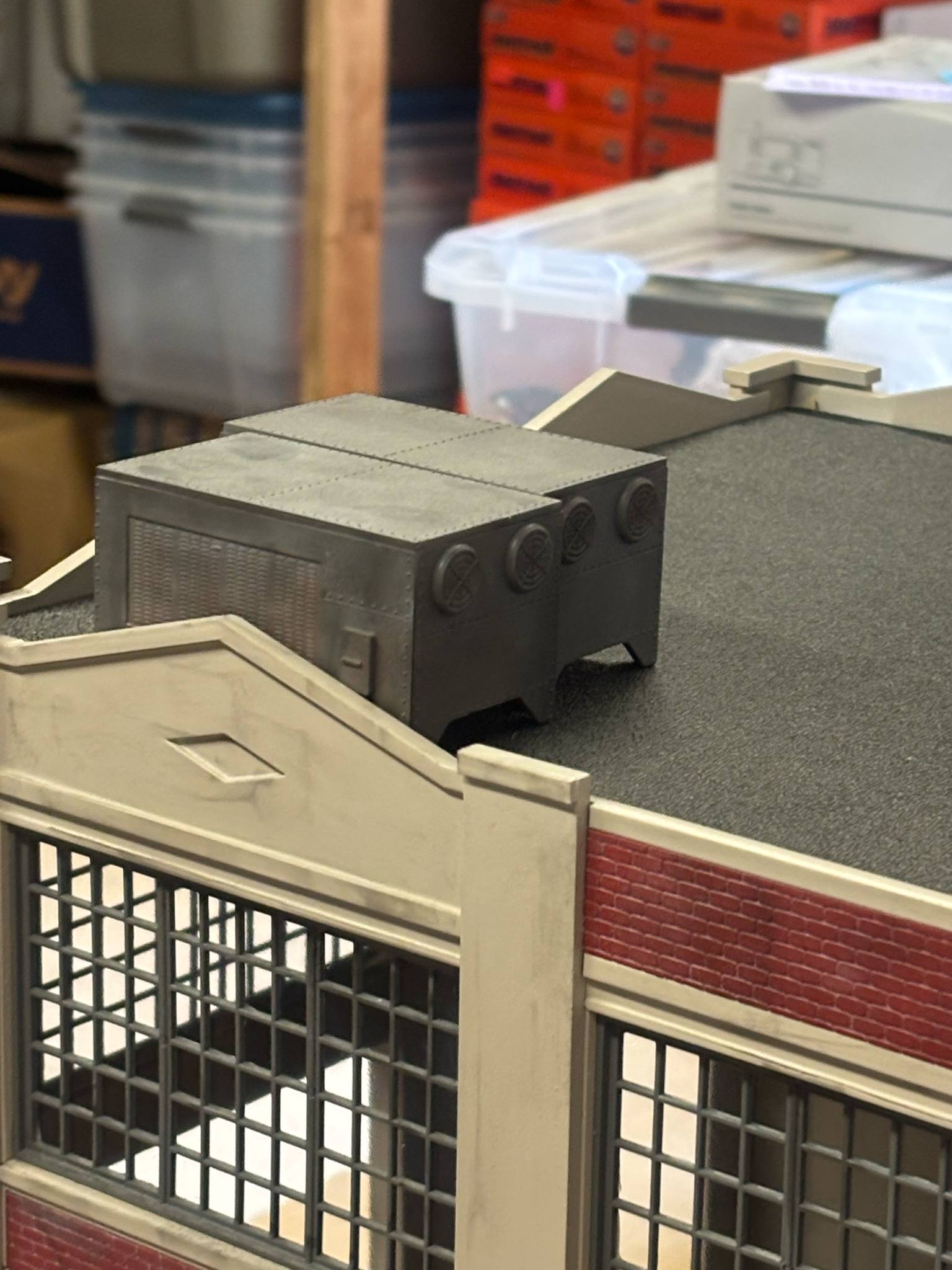 Korber Building MRS1132 2 Stall Engine House (Brick) with LED Lights Inside LOCAL PICKUP ONLY-Second hand-M6107