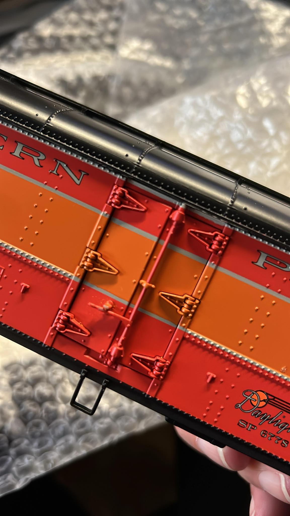 MTH 20-94752 Southern Pacific "Daylight" R50B Express Reefer Car-Second hand-M6715
