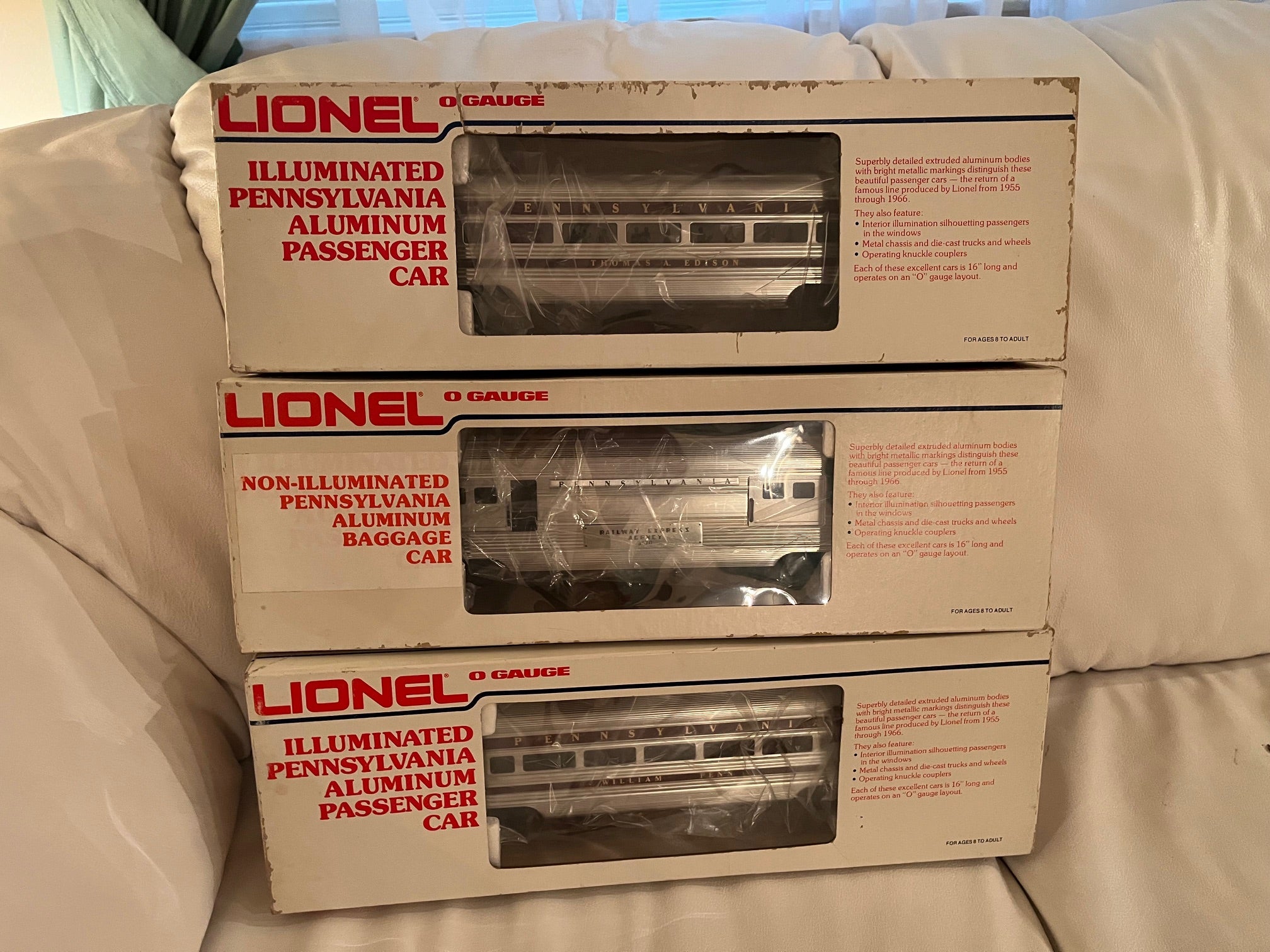Lionel Illuminated Pennsylvania Aluminum Passenger 7 Car Set-Second hand-M6772F
