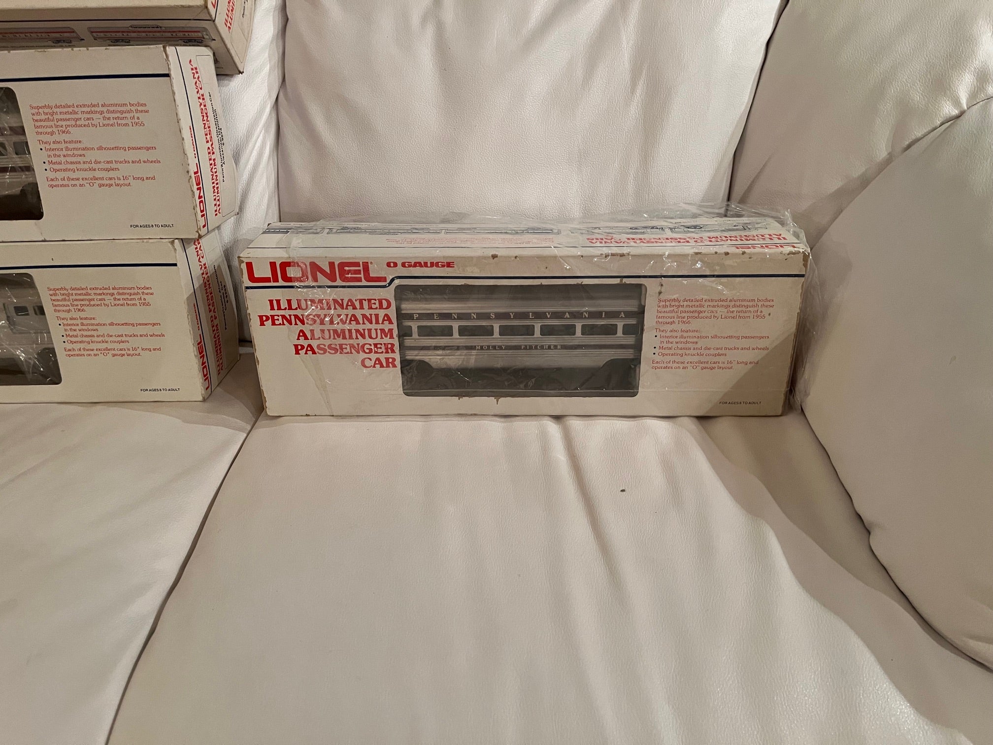 Lionel Illuminated Pennsylvania Aluminum Passenger 7 Car Set-Second hand-M6772F