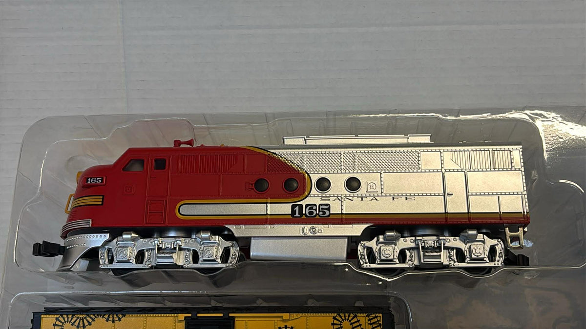 Lionel 712130 Battery Operated Santa Fe Train Set-Ready to Run-Second hand-M7508