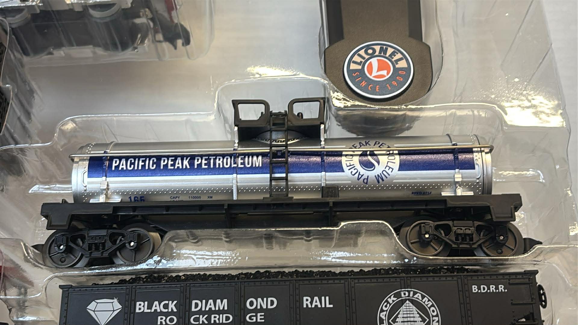 Lionel 712130 Battery Operated Santa Fe Train Set-Ready to Run-Second hand-M7508