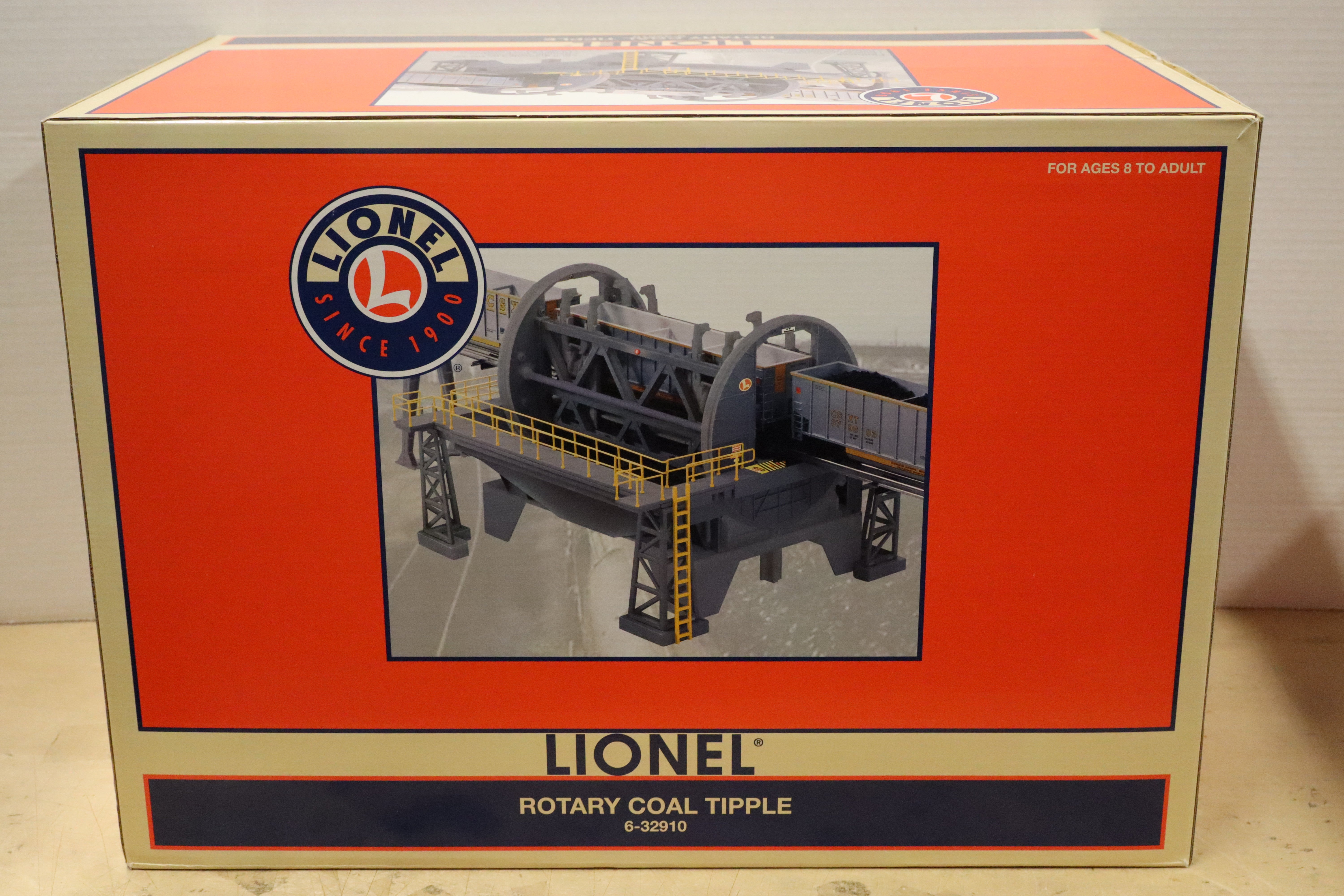 Lionel 6-32910 Rotary Coal Tipple & 6-24148 2-Pack of Coal Tipple-Second hand-M8365