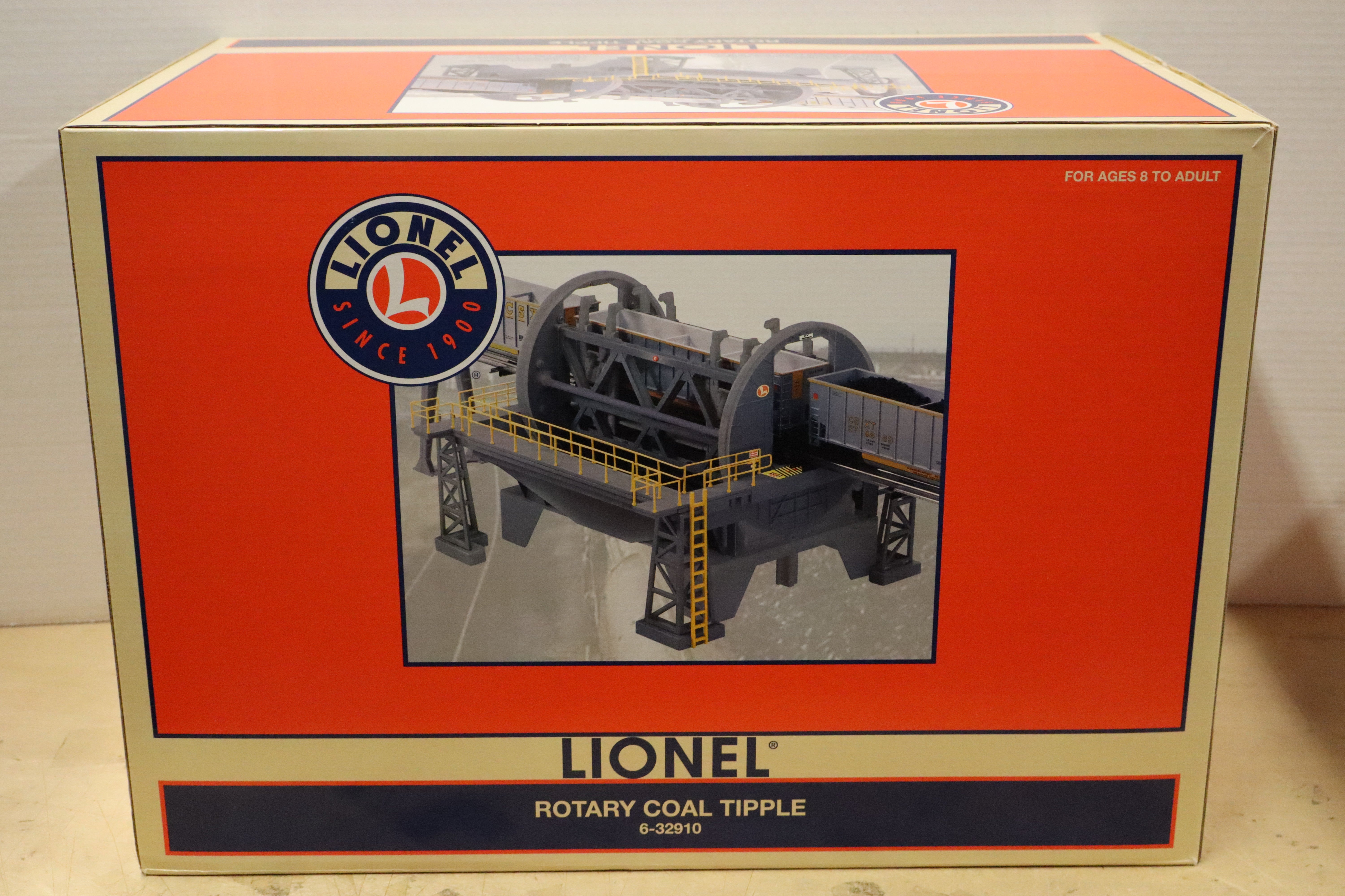 Lionel 6-32910 Rotary Coal Tipple & 6-24148 2-Pack of Coal Tipple-Second hand-M8365